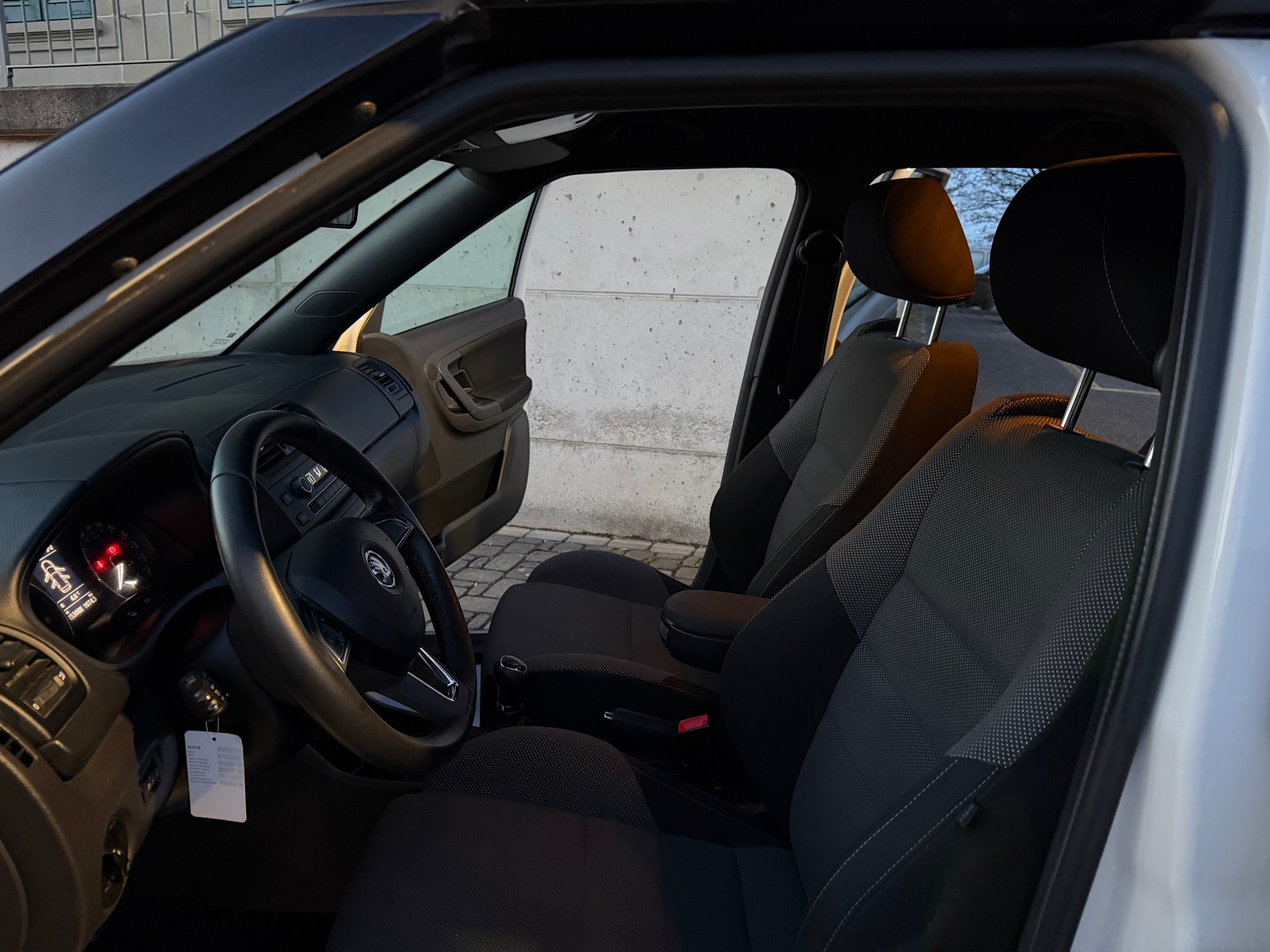 SKODA Fabia 1.2 TSI Monte Carlo-image-12