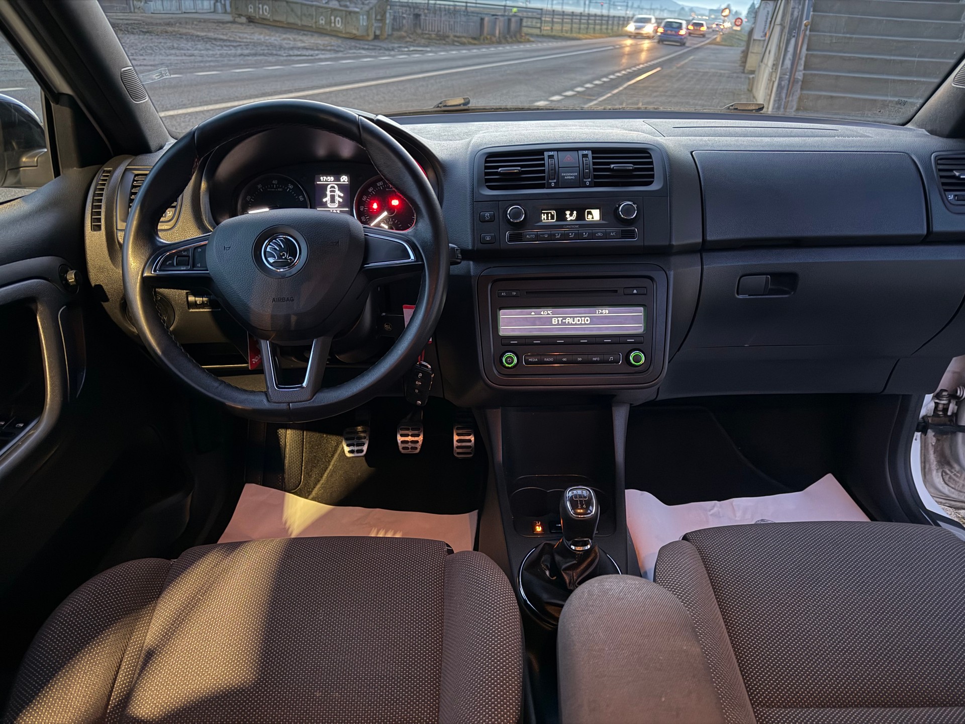 SKODA Fabia 1.2 TSI Monte Carlo-image-11