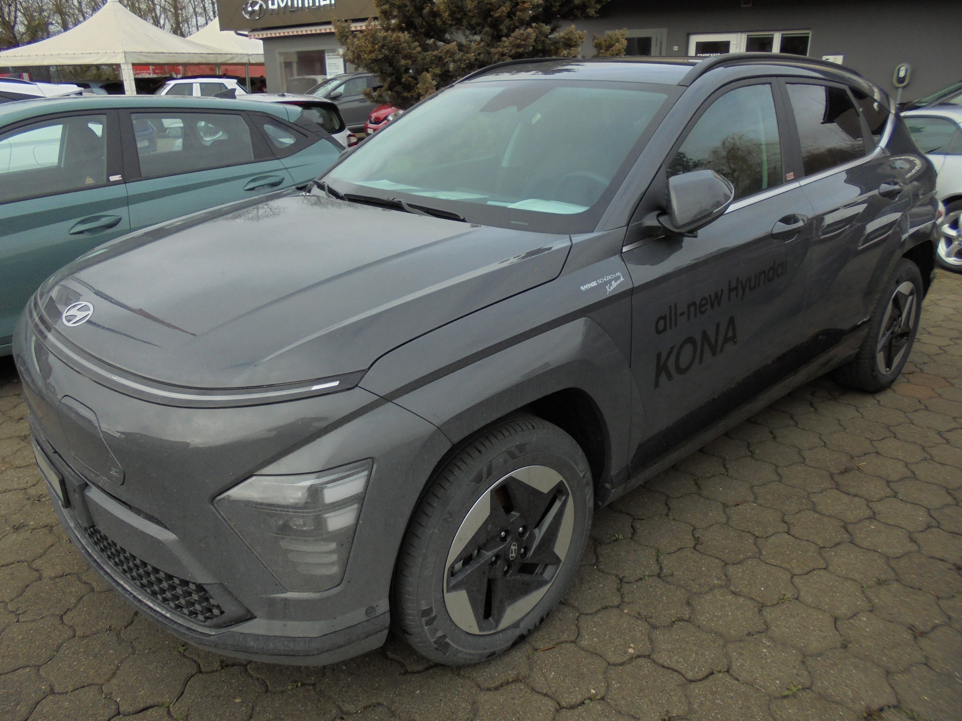 HYUNDAI Kona EV 65.4 kWh Amplia