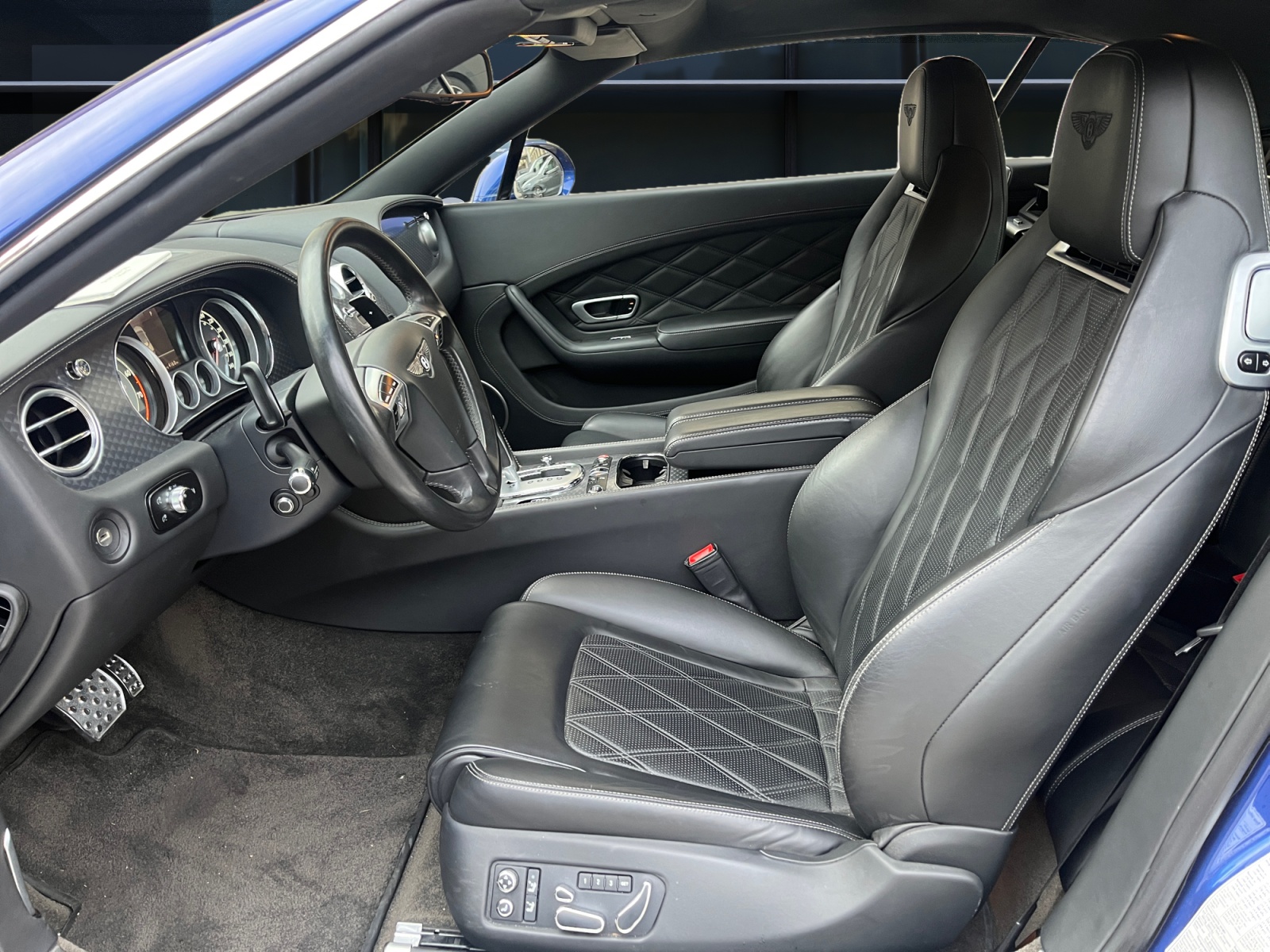 BENTLEY Continental GTC Speed 6.0 W12-image-6