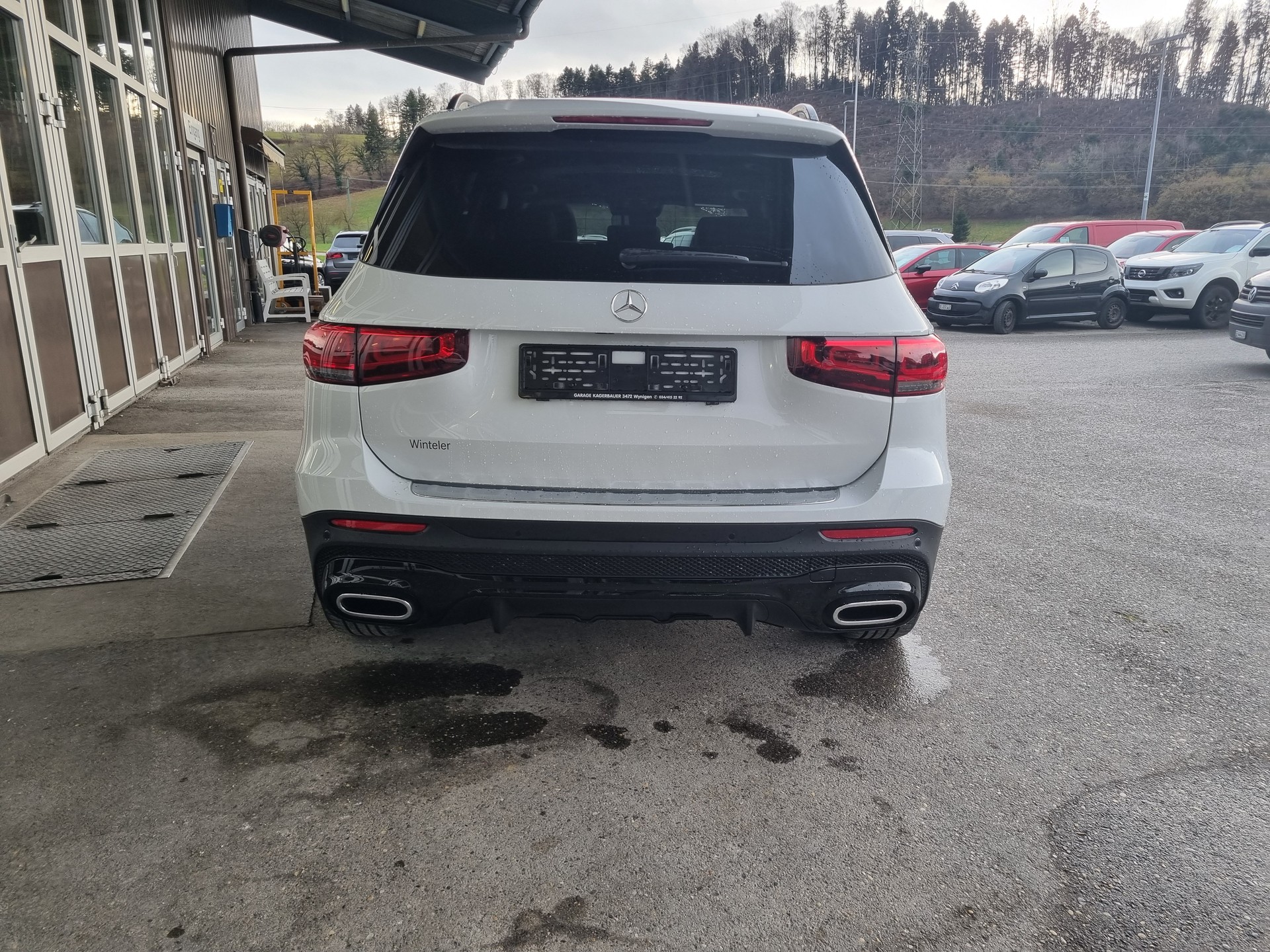 MERCEDES-BENZ GLB 250 4Matic AMG Line 8G-Tronic-image-4