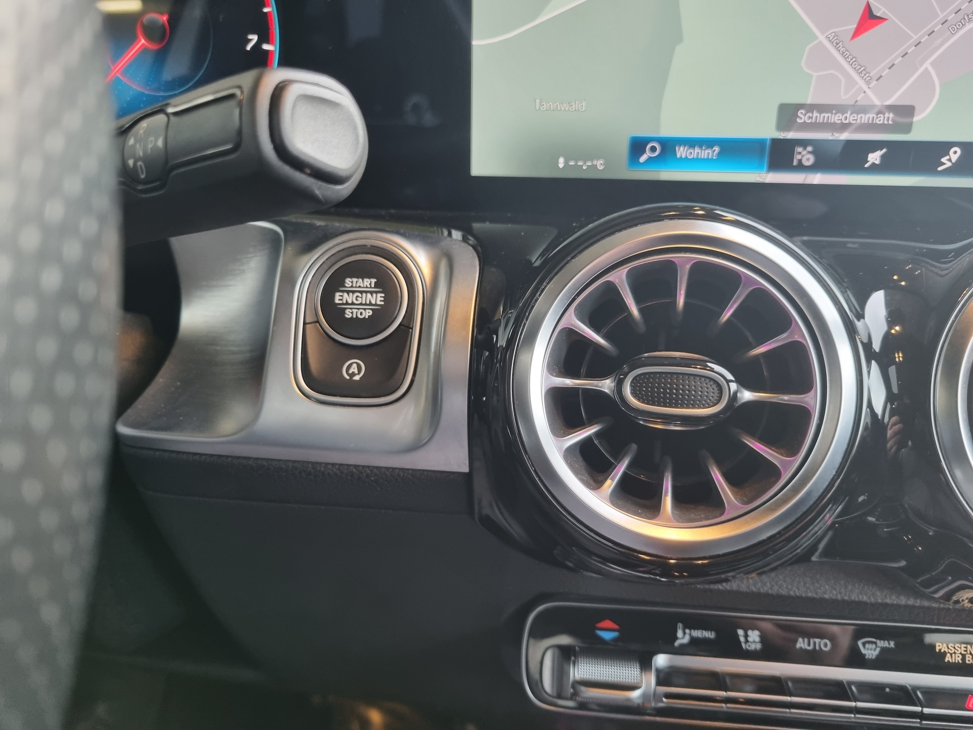 MERCEDES-BENZ GLB 250 4Matic AMG Line 8G-Tronic-image-20