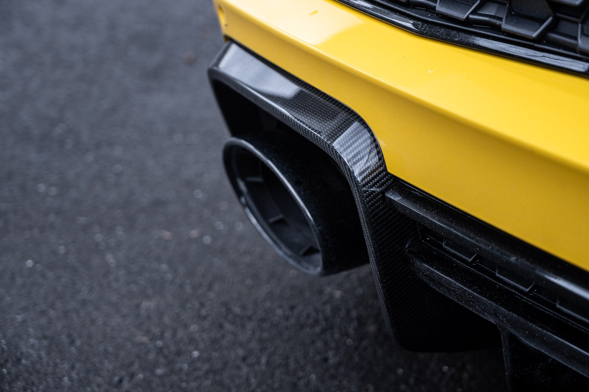 AUDI R8 Coupé performance Jaune Vegas S-Tronic-image-8