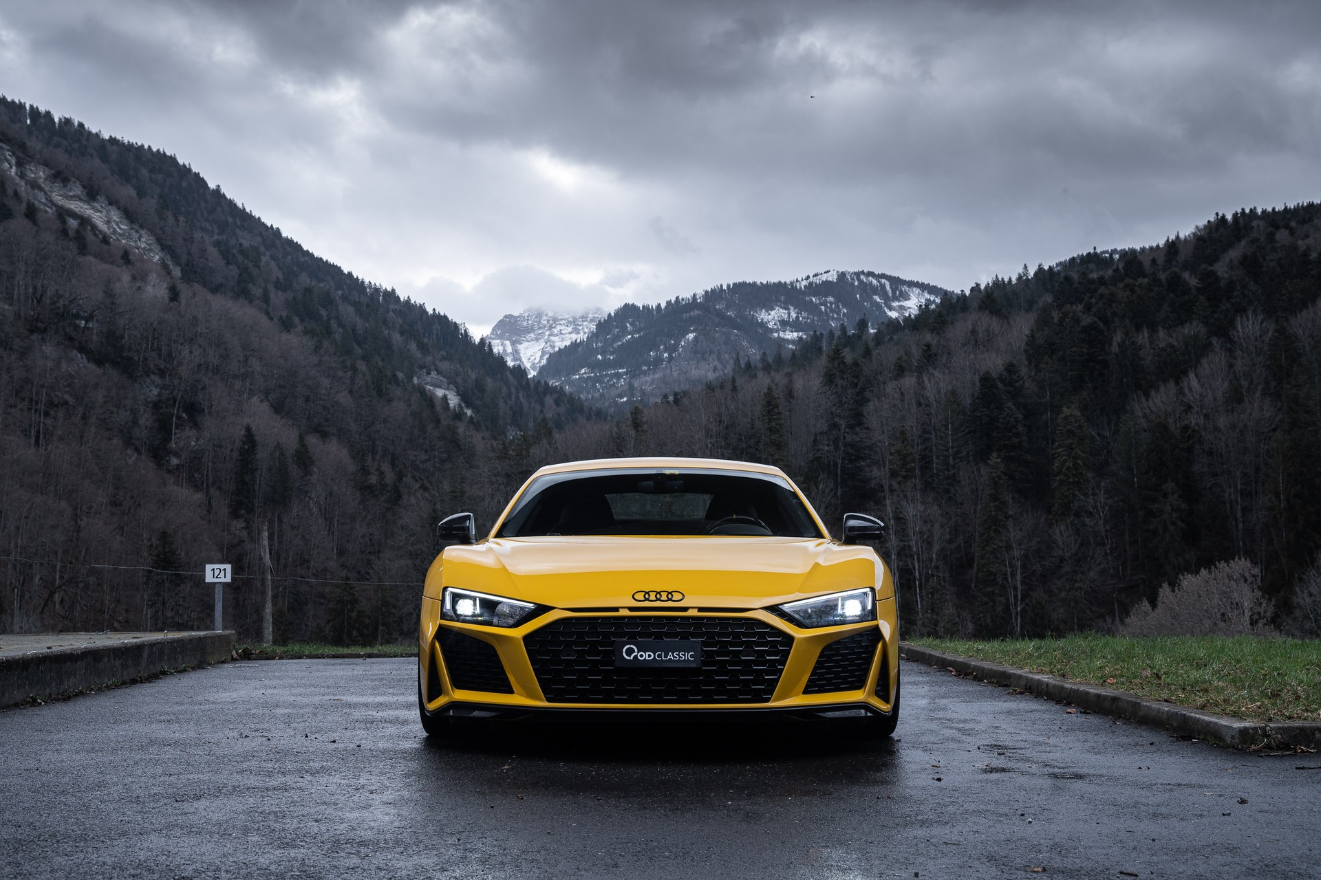 AUDI R8 Coupé performance Jaune Vegas S-Tronic-image-5