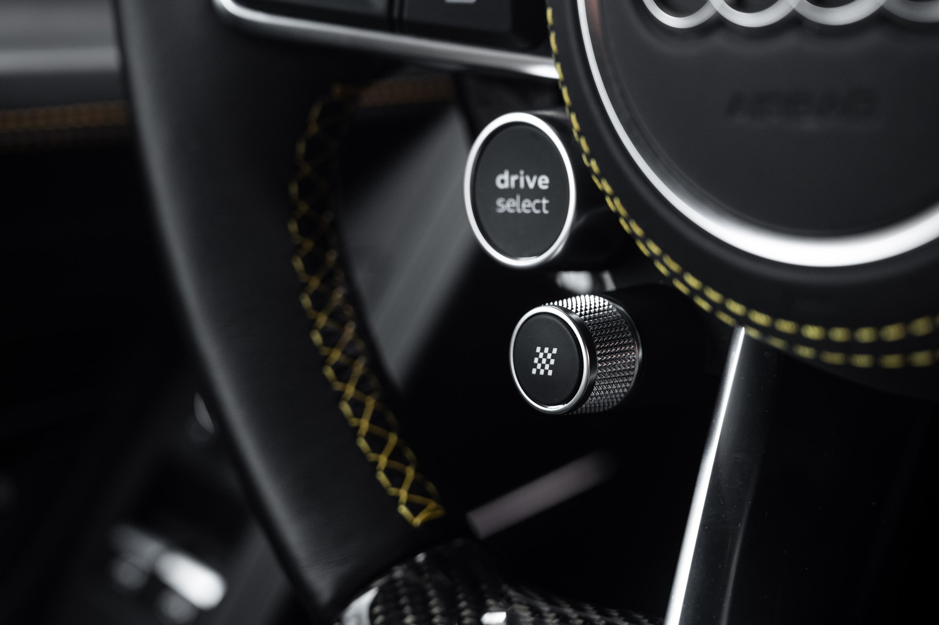 AUDI R8 Coupé performance Jaune Vegas S-Tronic-image-22