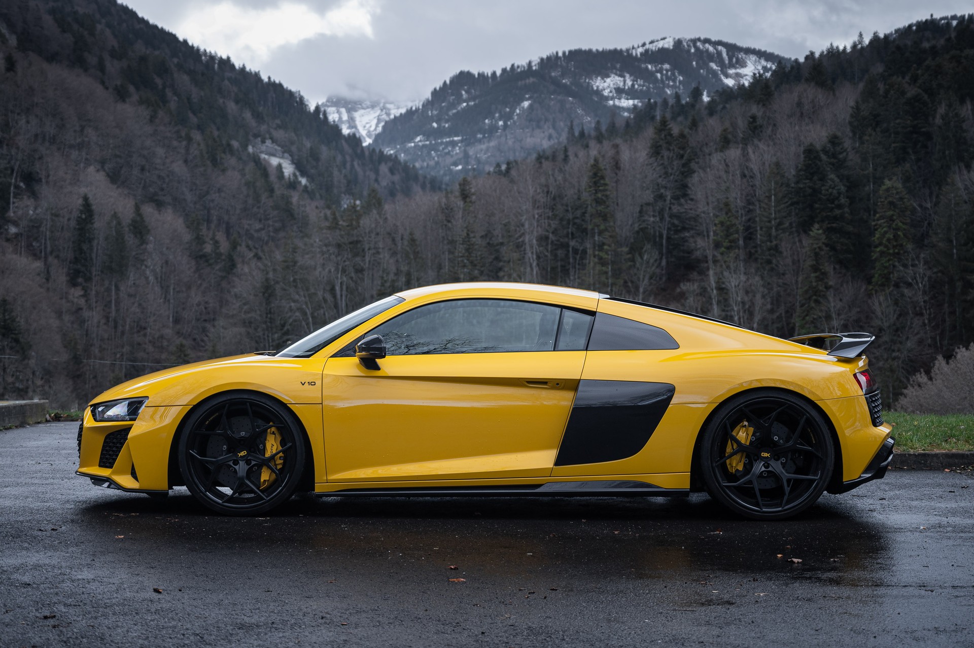 AUDI R8 Coupé performance Jaune Vegas S-Tronic-image-4