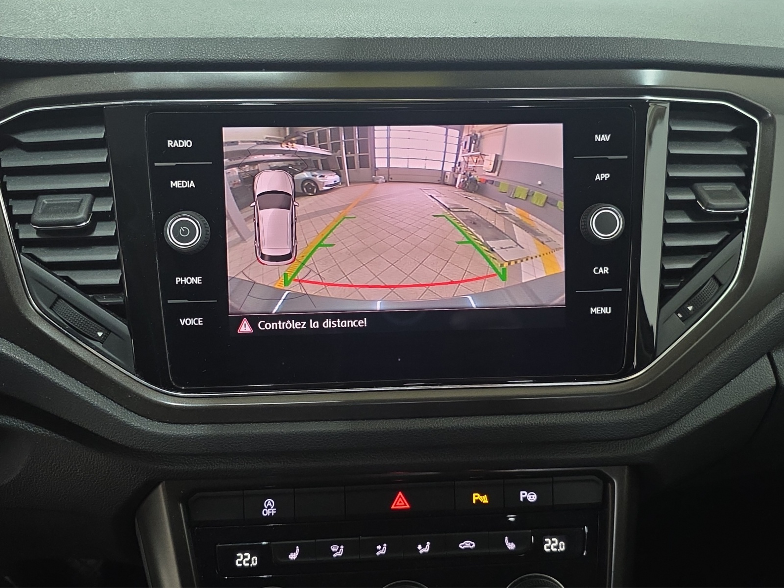 VW T-Roc 2.0 TSI Advance DSG 4Motion-image-15