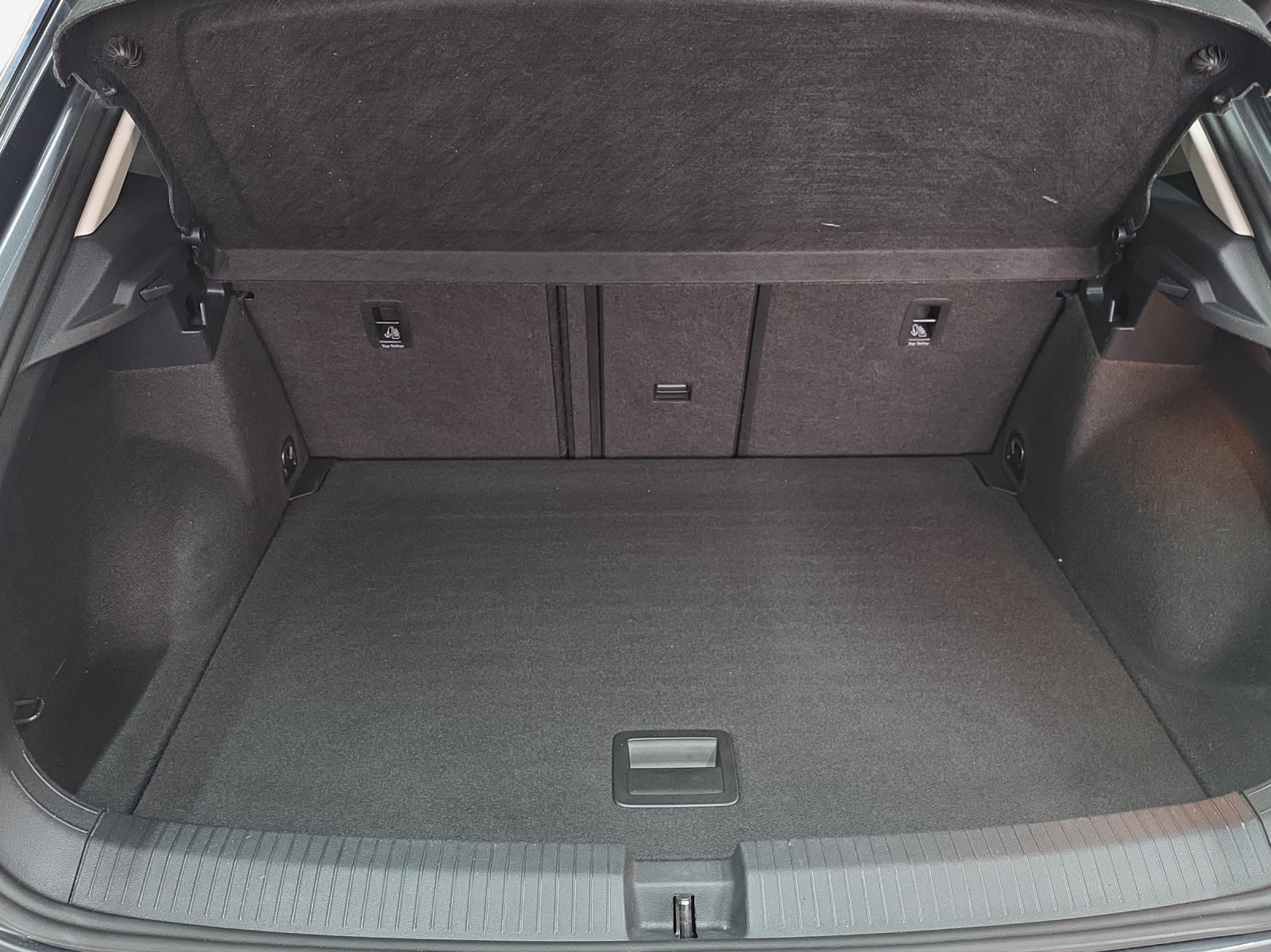 VW T-Roc 2.0 TSI Advance DSG 4Motion-image-12