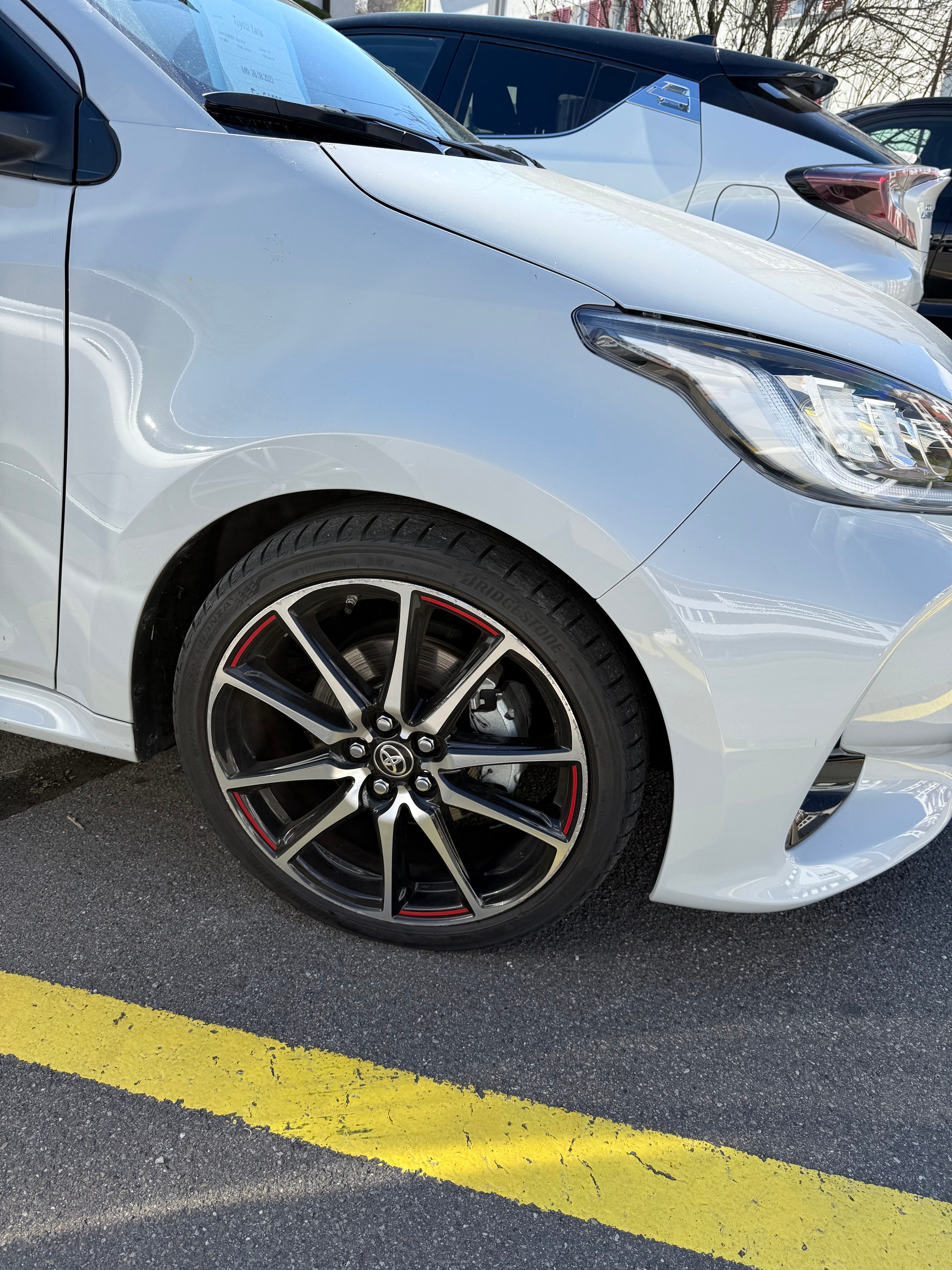 TOYOTA Yaris 1.5 GR Sport e-CVT-image-2