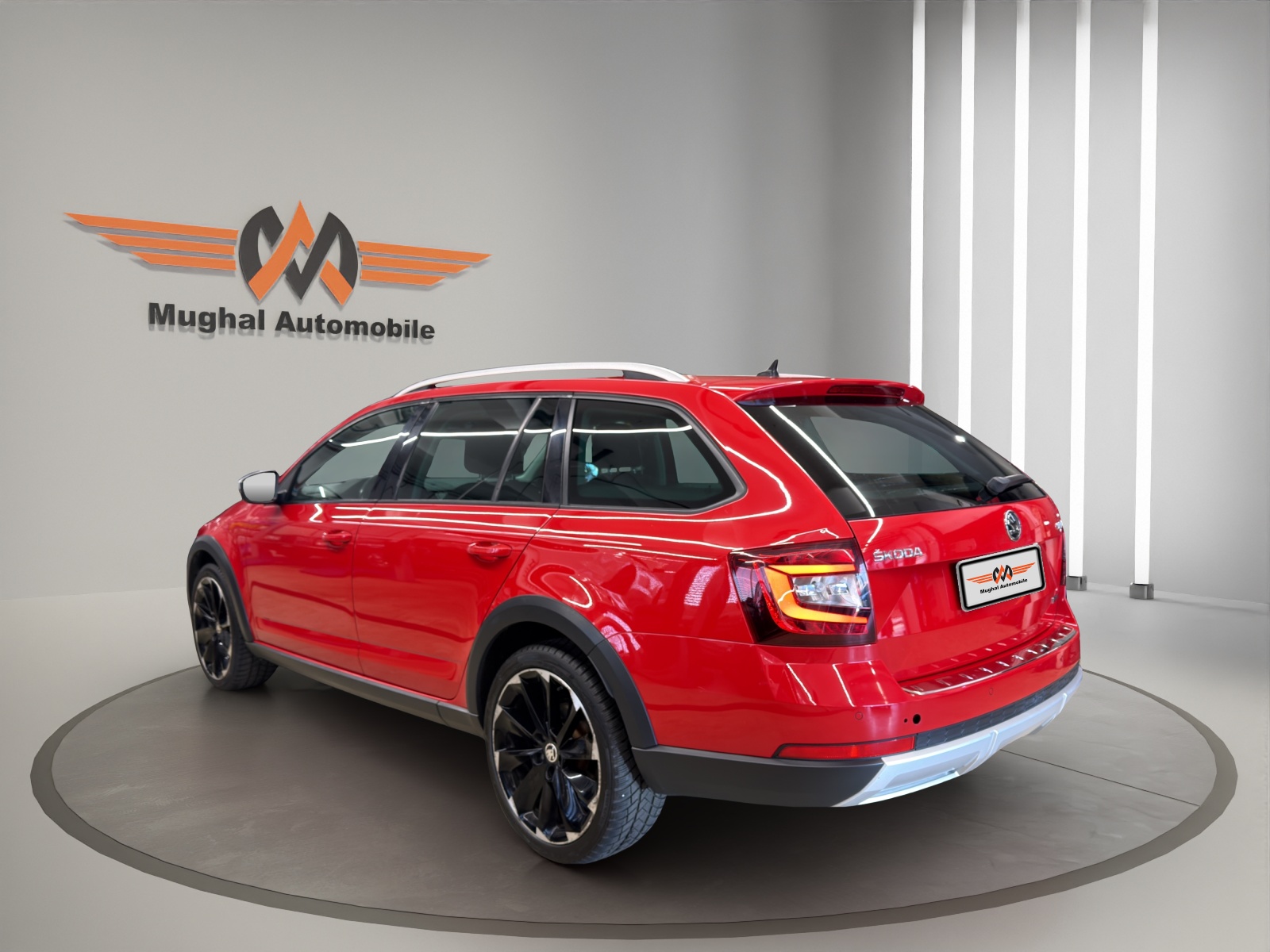 SKODA Octavia Combi 2.0 TDI Scout 4x4 DSG-image-5