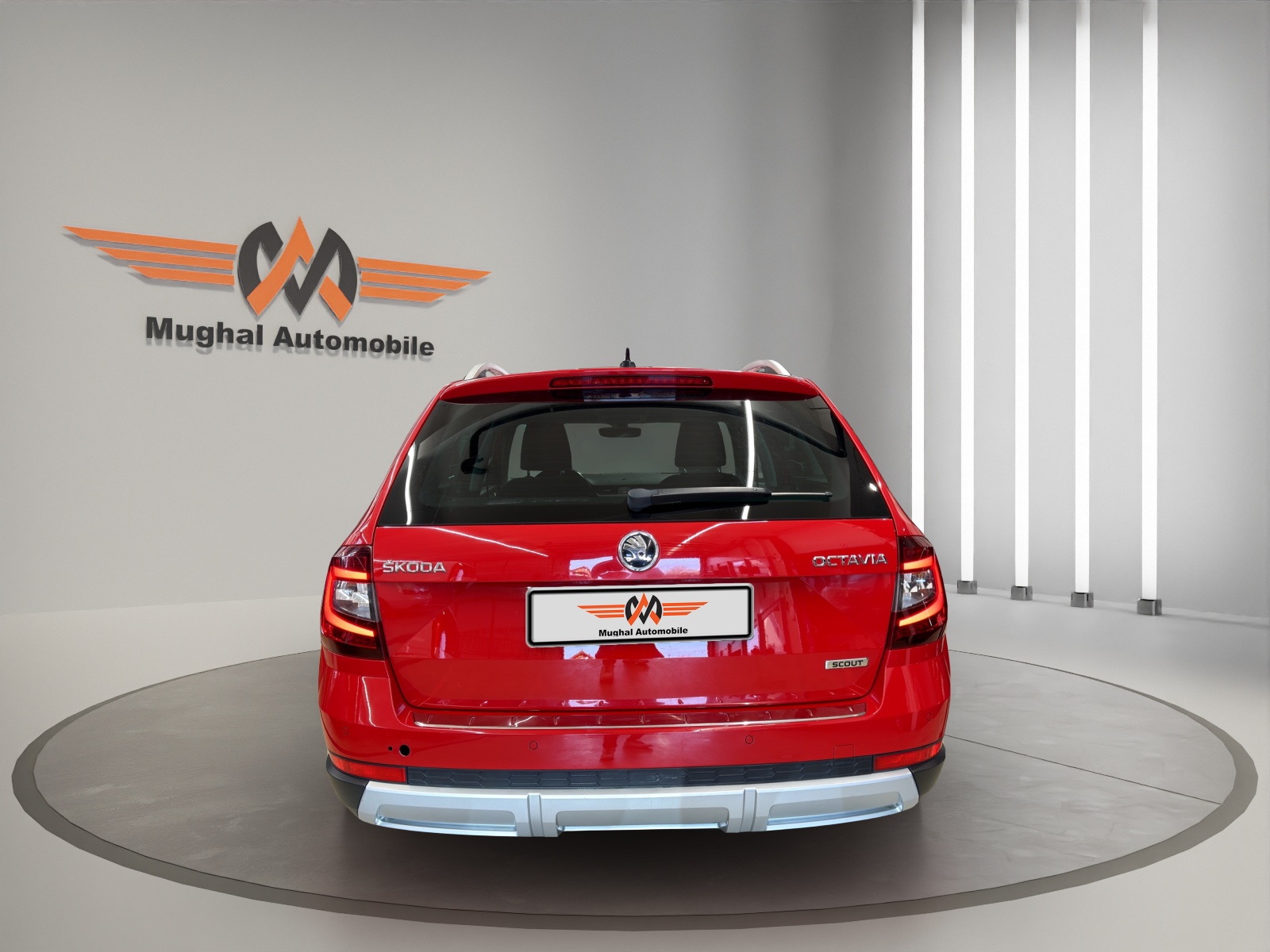 SKODA Octavia Combi 2.0 TDI Scout 4x4 DSG-image-4