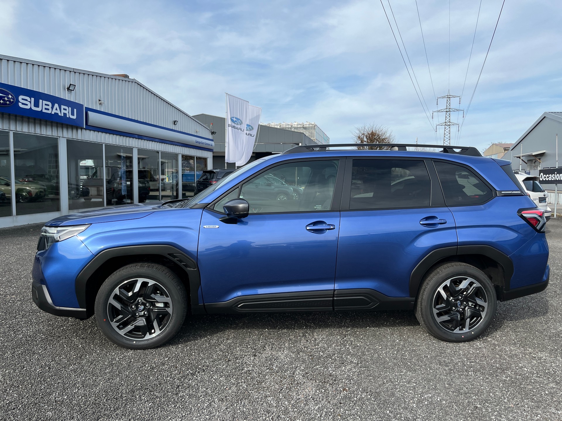 SUBARU Forester 2.0i e-Boxer Swiss Plus Lineartronic-image-5