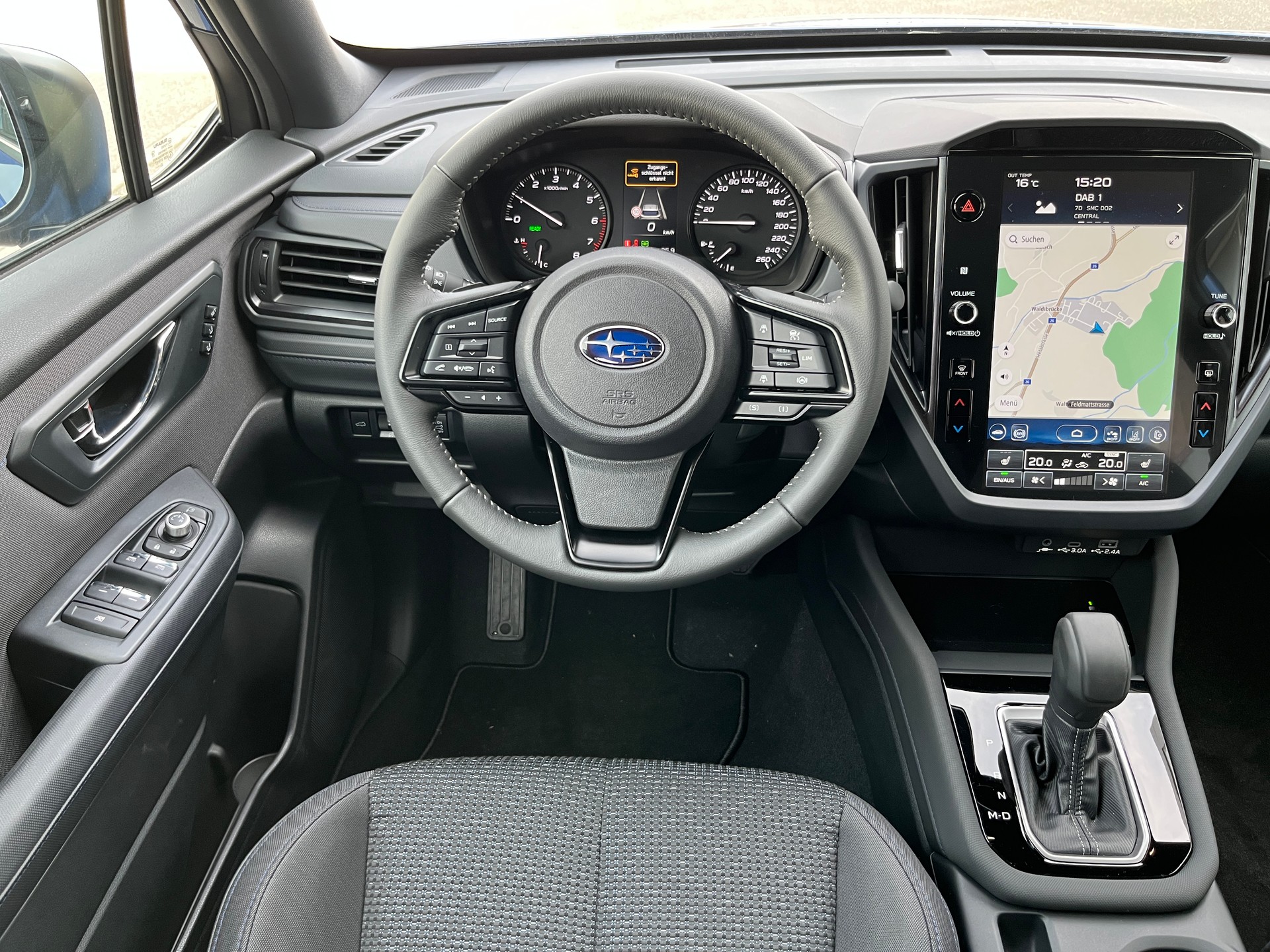 SUBARU Forester 2.0i e-Boxer Swiss Plus Lineartronic-image-21