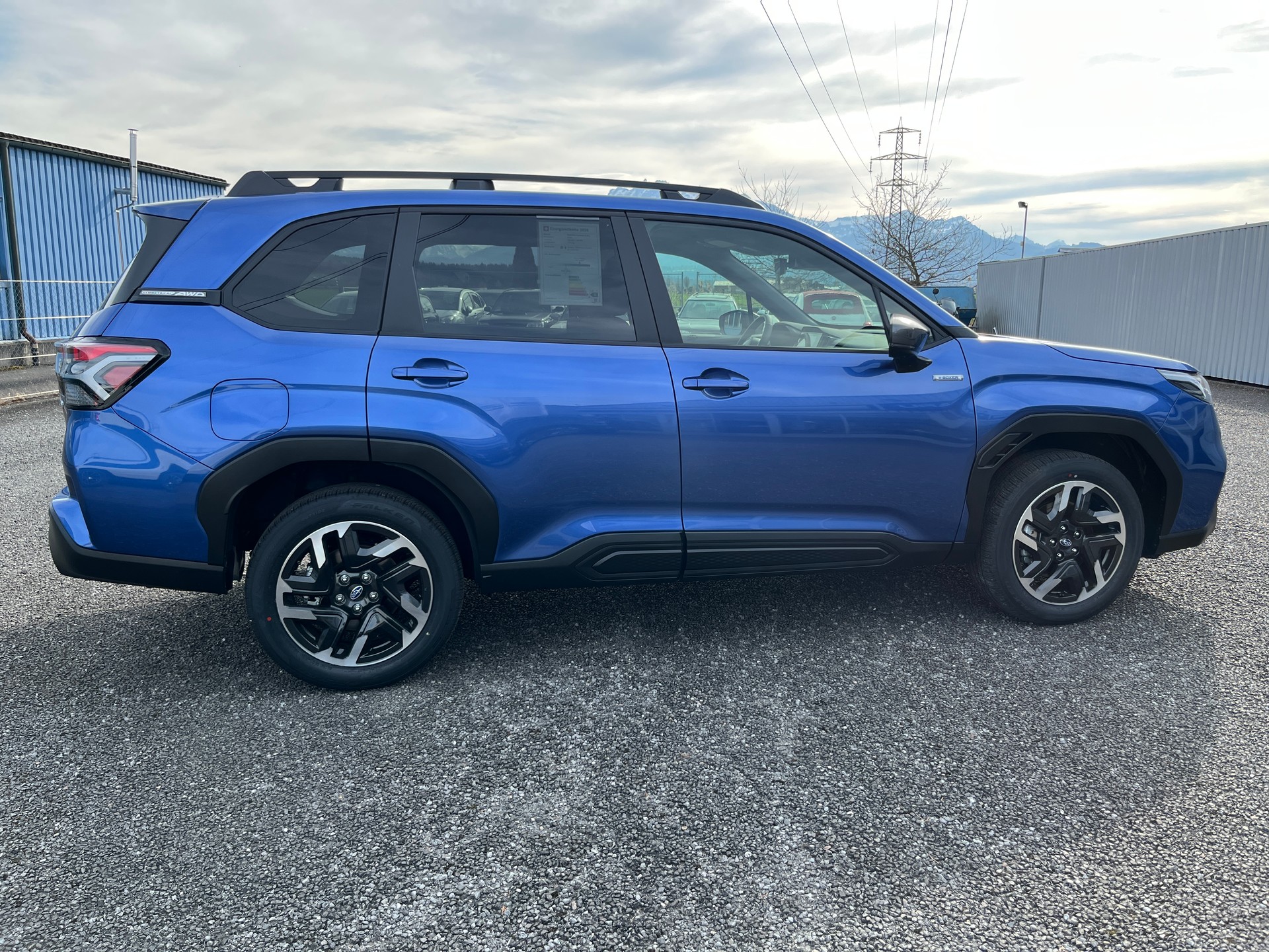 SUBARU Forester 2.0i e-Boxer Swiss Plus Lineartronic-image-9