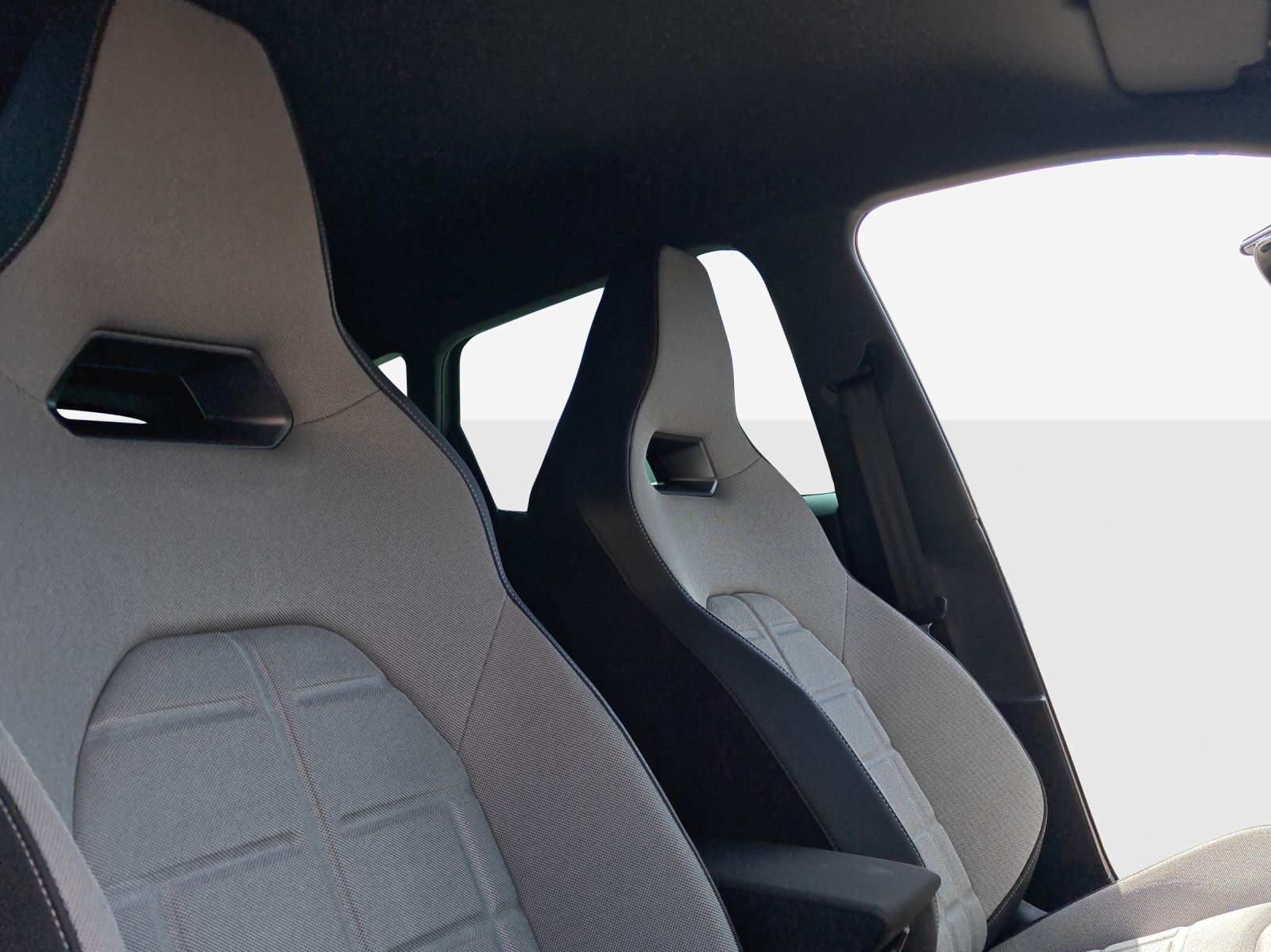 SEAT Arona 1.5 Eco TSI FR DSG-image-13