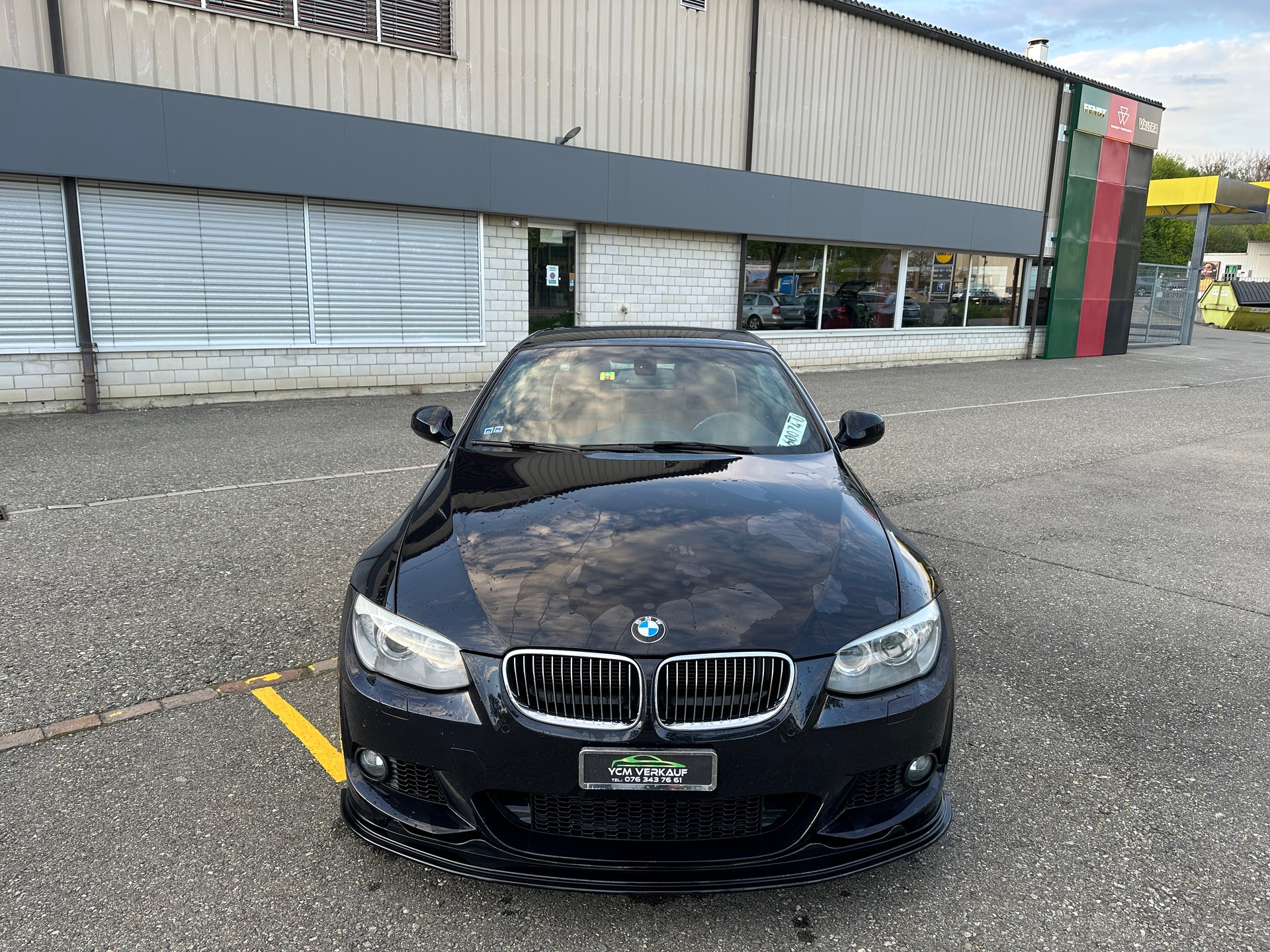 BMW 335i Cabriolet DSG-image-1