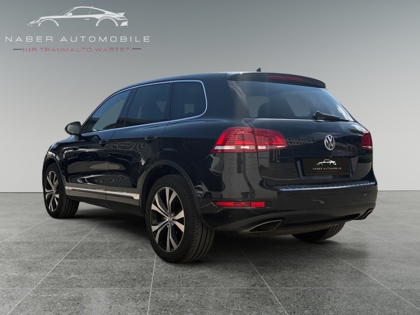 VW Touareg 4.2 TDI Tiptronic *AHK*PANO*STANDHEIZUNG*SITZLÜFTUNG*-image-2