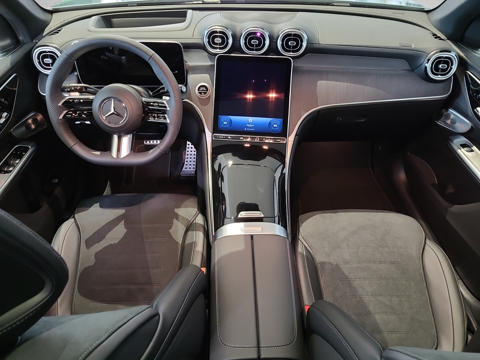 MERCEDES-BENZ GLC 220 d 4Matic 9G-Tronic-image-11