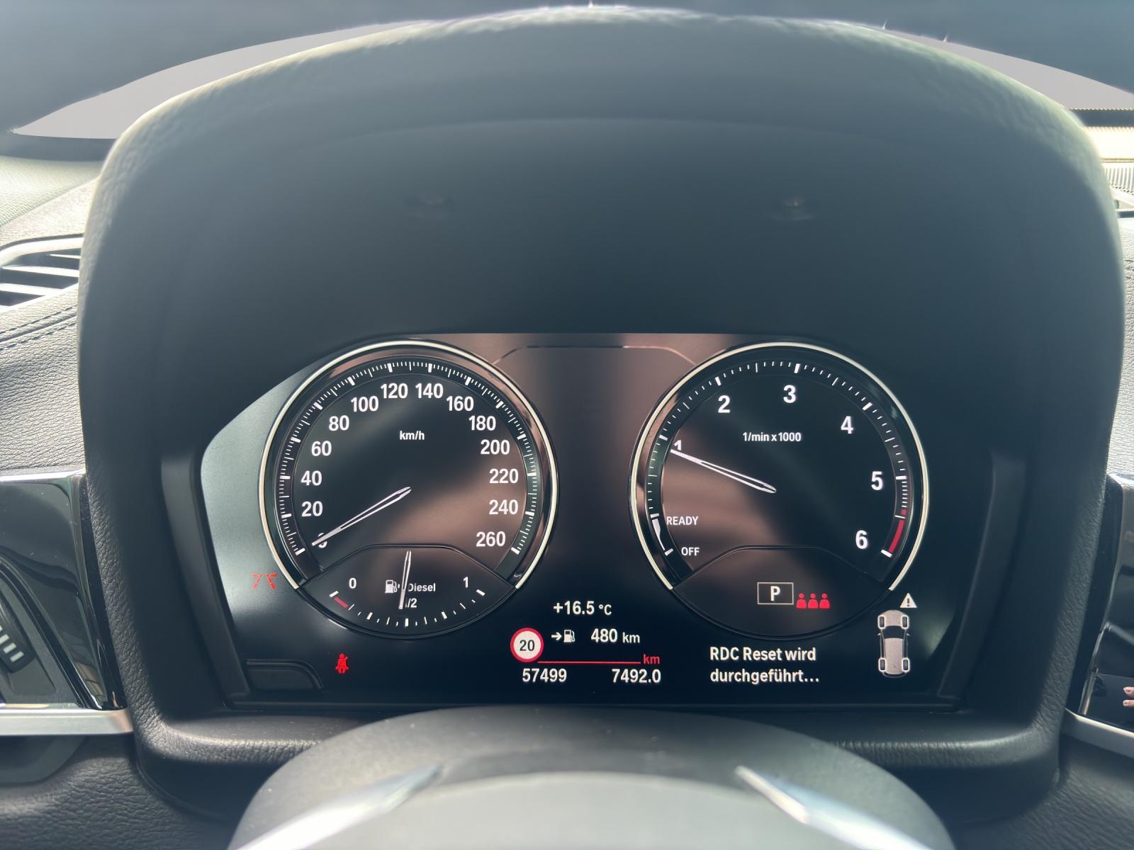 BMW X1 18d xDrive-image-8