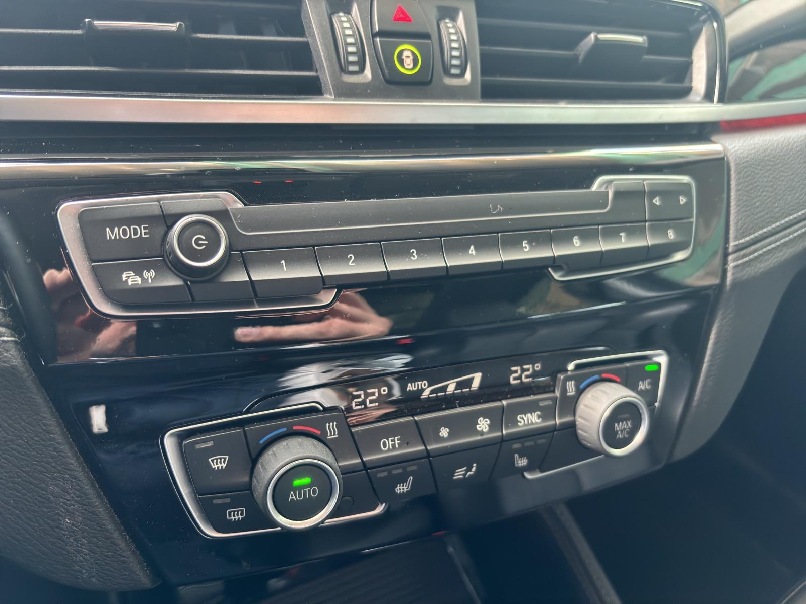 BMW X1 18d xDrive-image-14