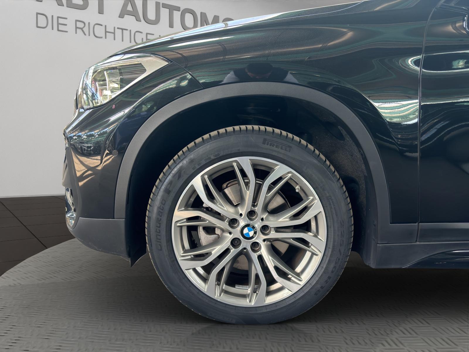BMW X1 18d xDrive-image-19