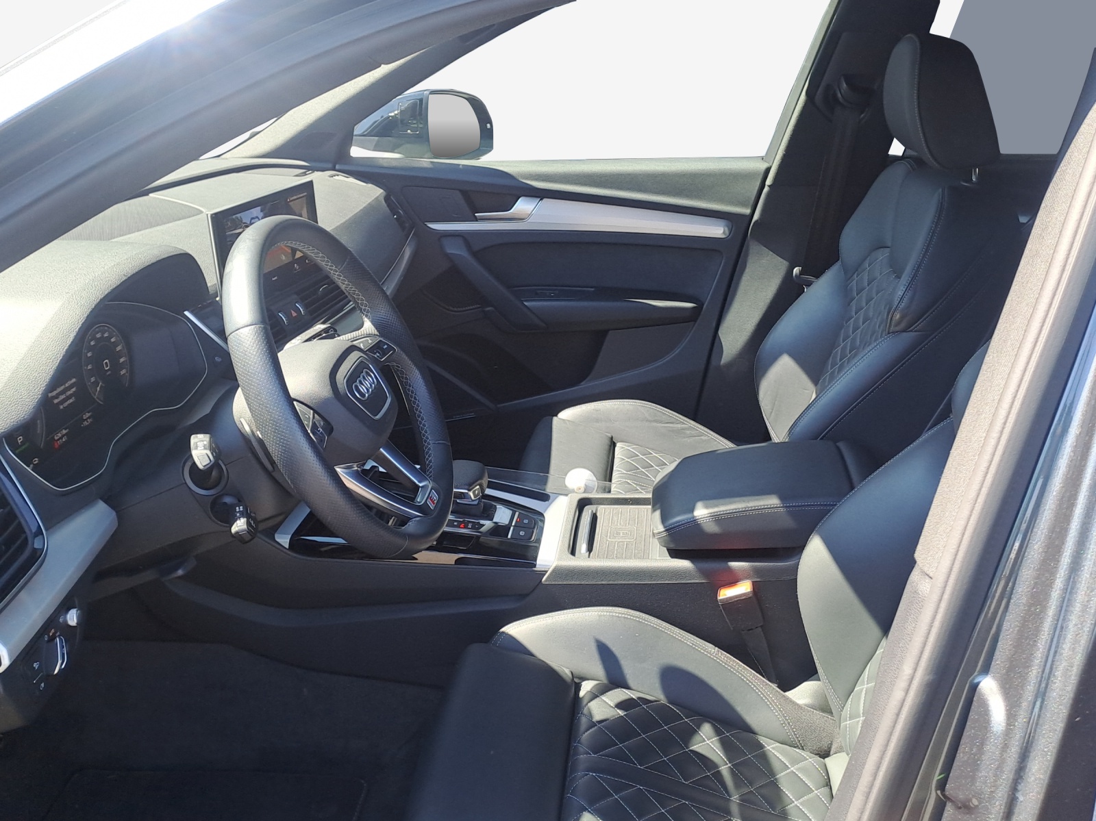 AUDI Q5 Sportback 50 TFSI e PHEV S line quattro S-tronic-image-8