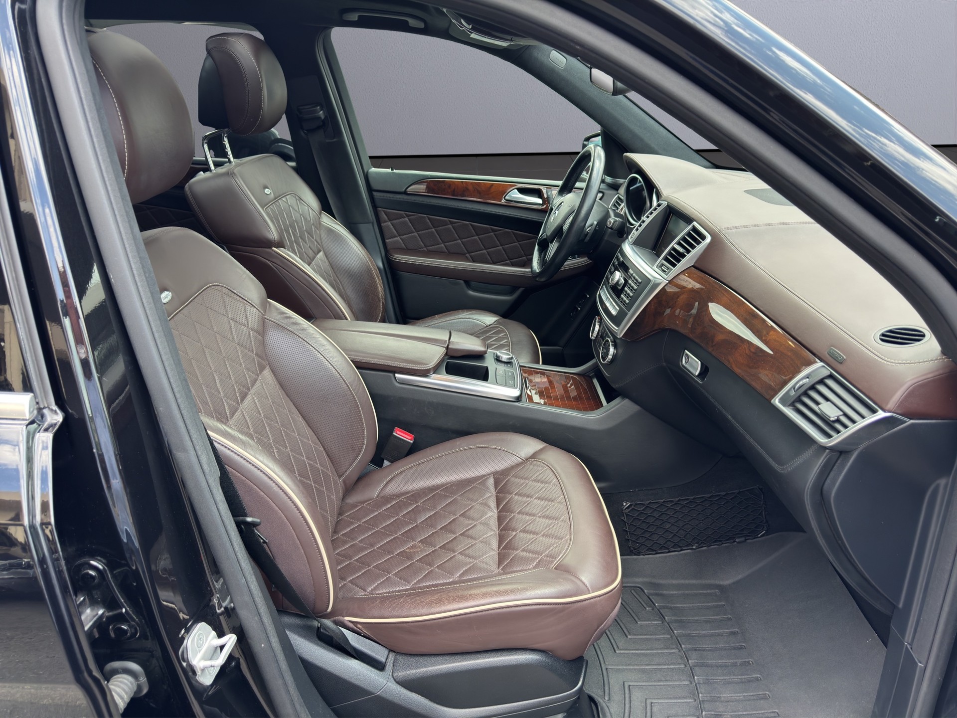 MERCEDES-BENZ GL 350 BlueTEC 4Matic 7G-TRONIC-image-14