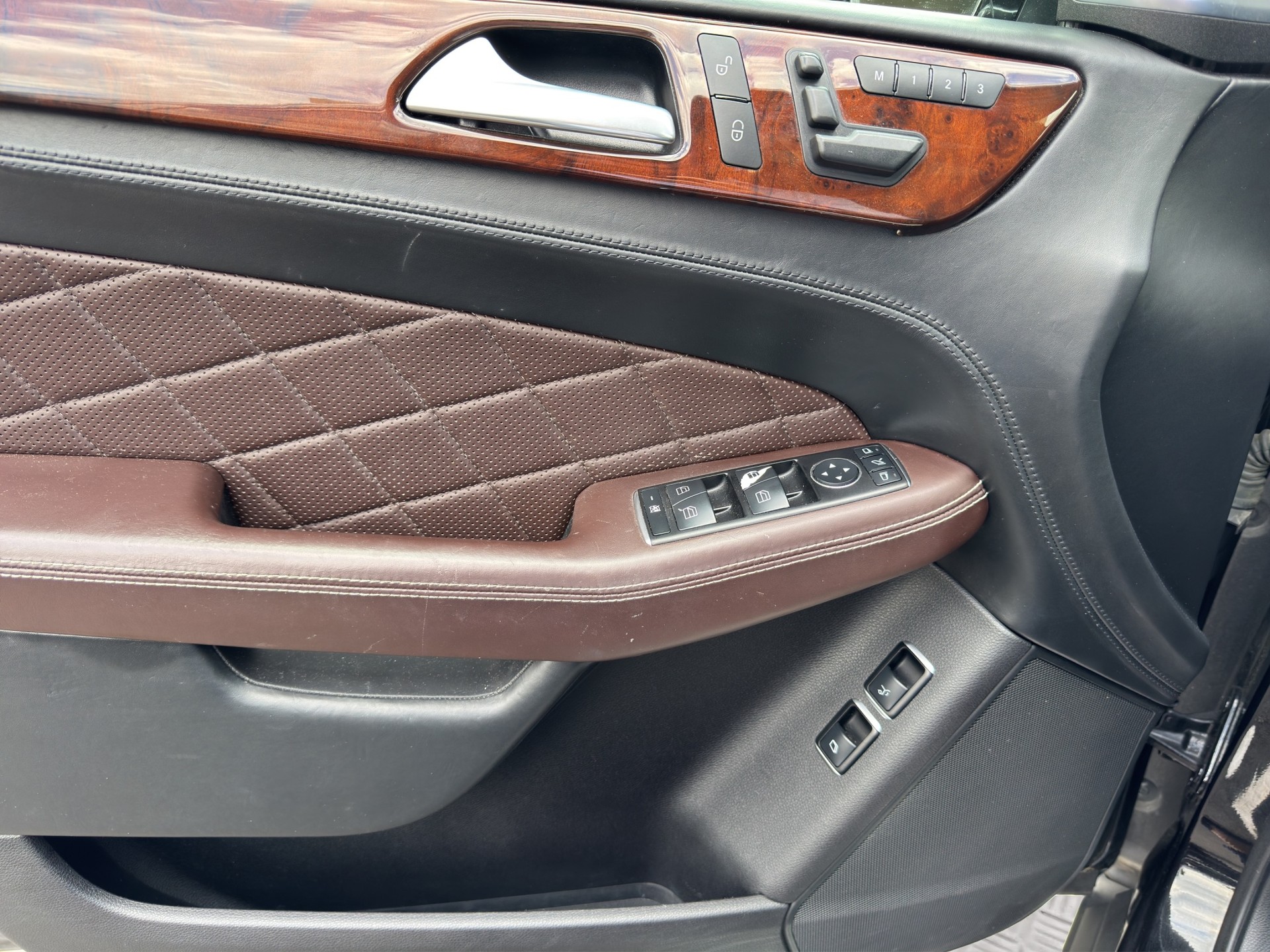 MERCEDES-BENZ GL 350 BlueTEC 4Matic 7G-TRONIC-image-8