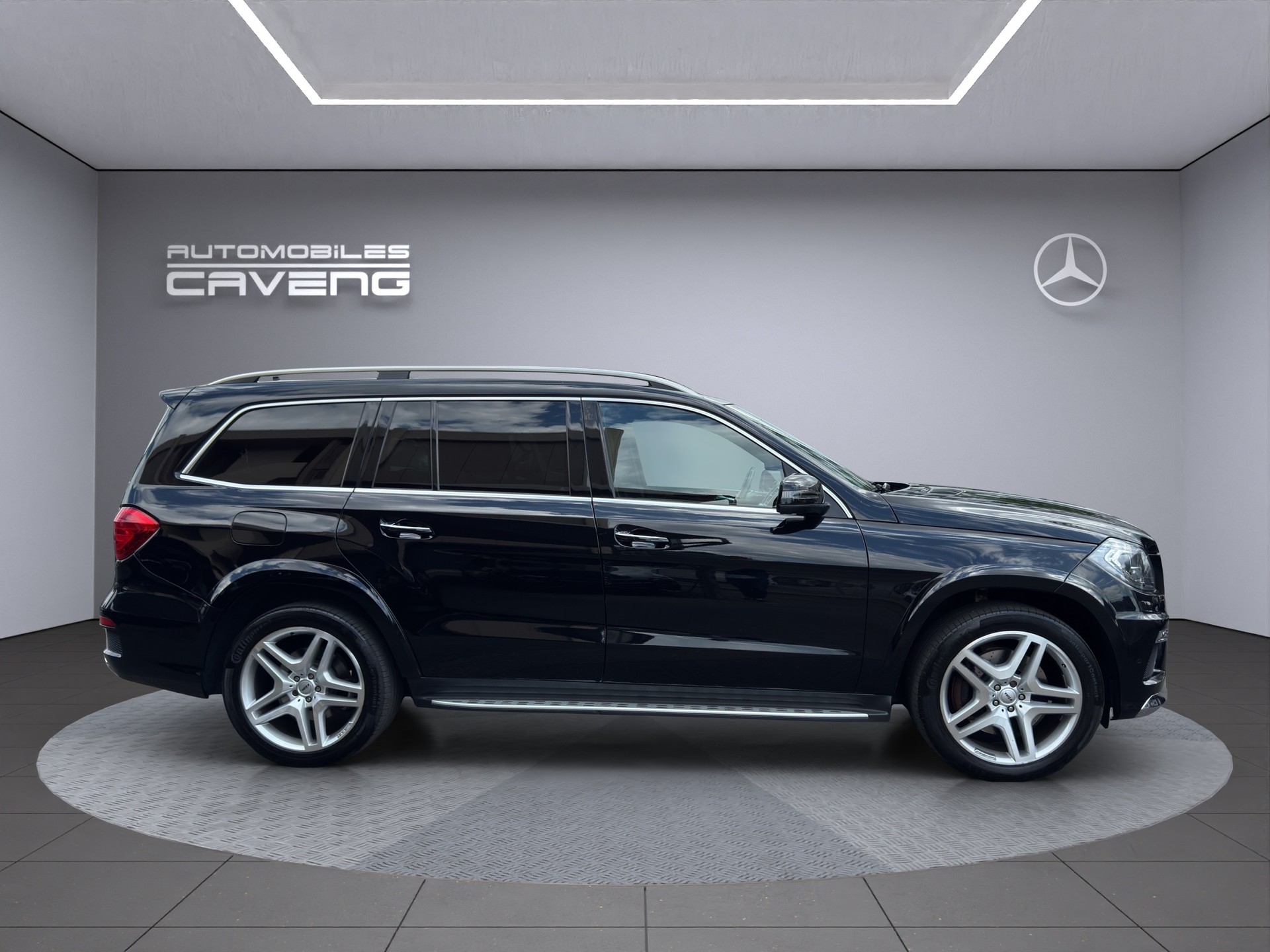 MERCEDES-BENZ GL 350 BlueTEC 4Matic 7G-TRONIC-image-5
