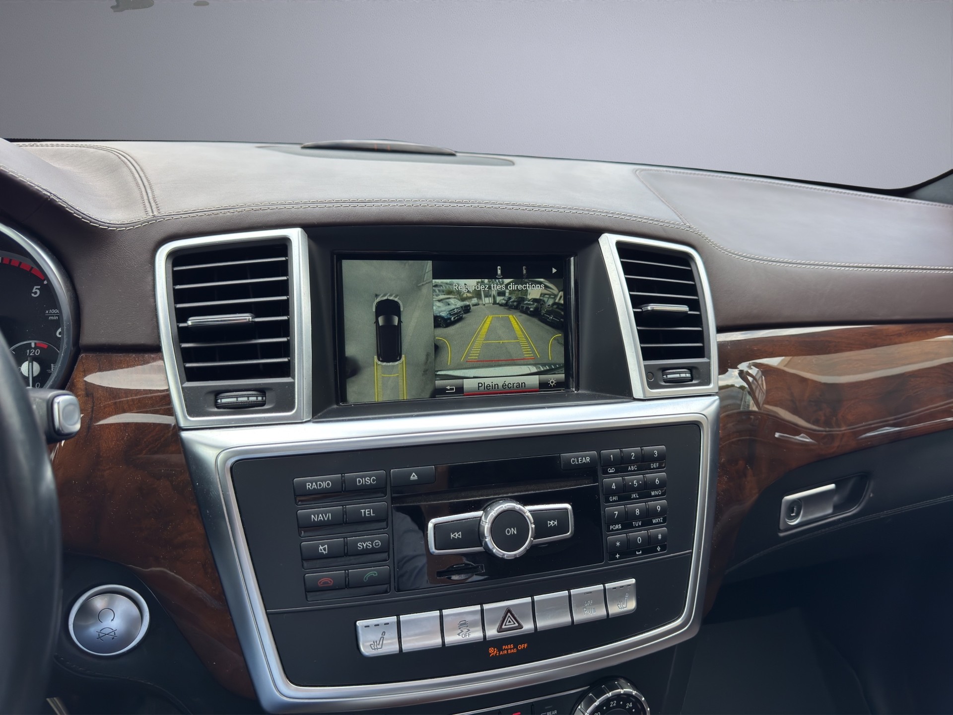 MERCEDES-BENZ GL 350 BlueTEC 4Matic 7G-TRONIC-image-13