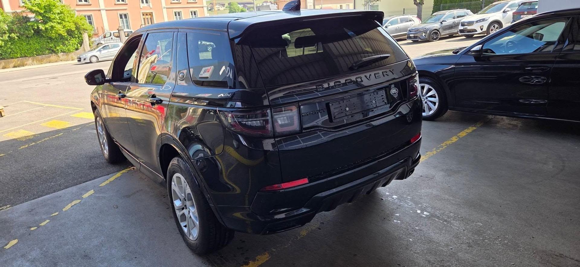 LAND ROVER Discovery Sport 2.0-image-2