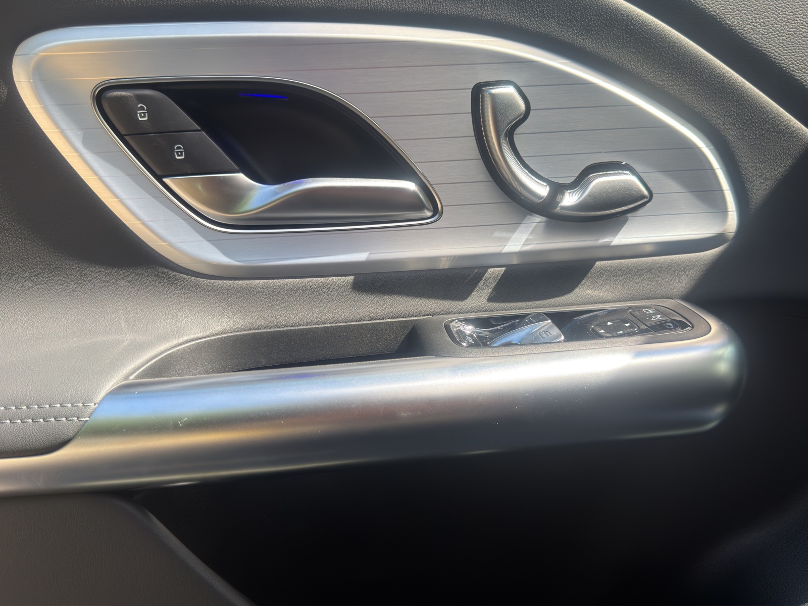 Image MERCEDES-BENZ GLB-350 350 4M EQ
