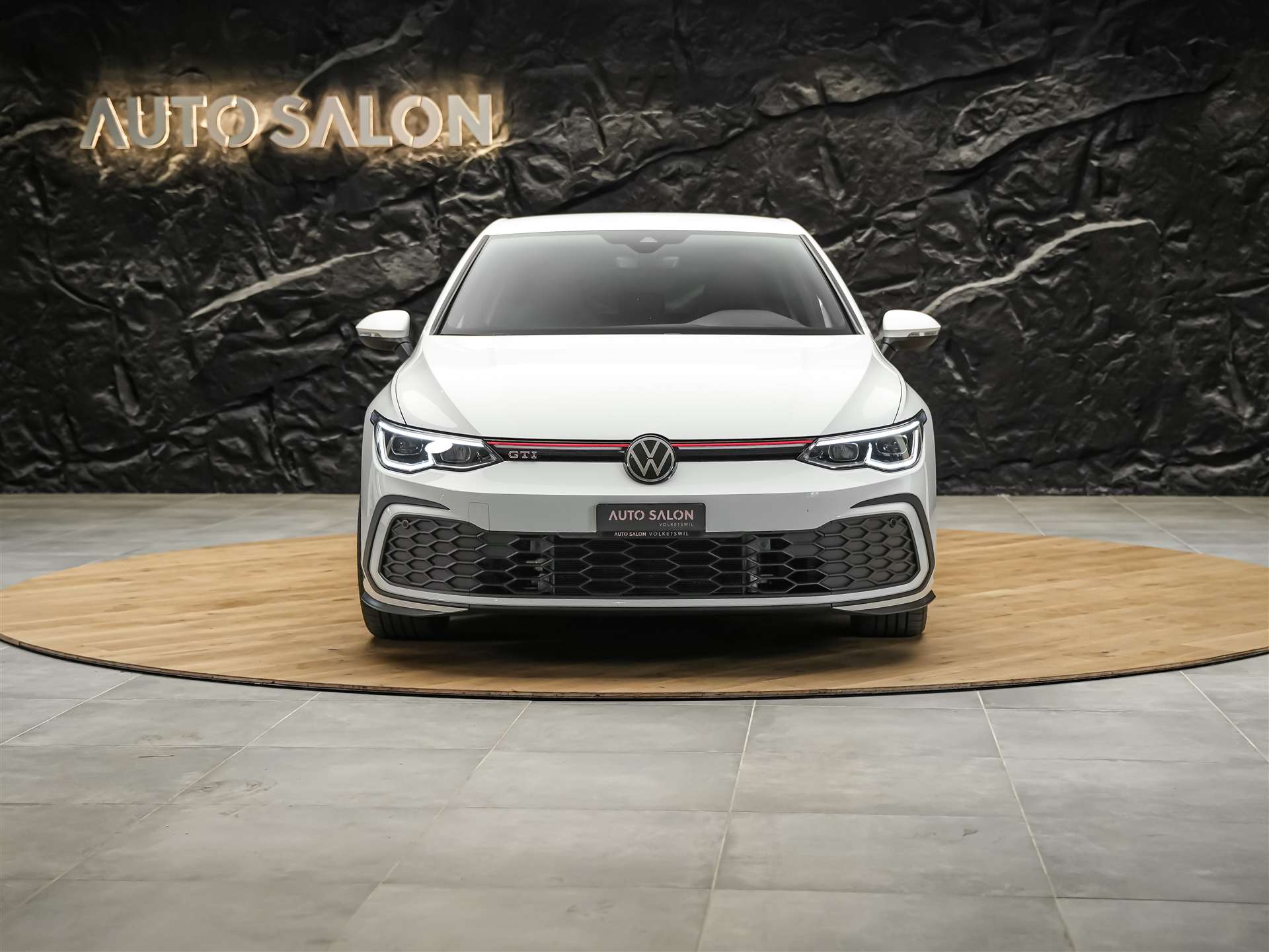VW Golf VIII 2.0 TSI GTI DSG *Lenkrad Heizung*Sitzheizung*Rückfahrkamera*-image-7