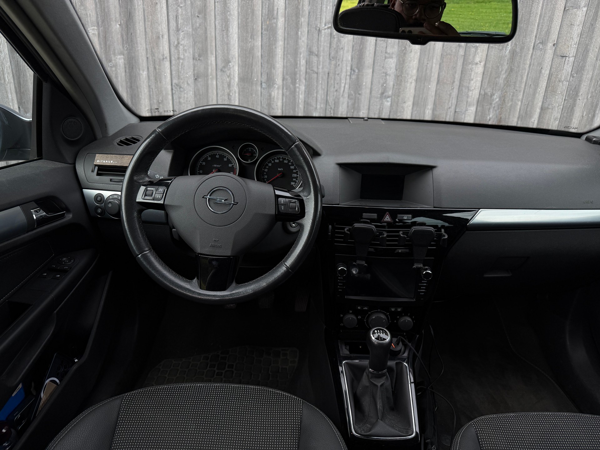 OPEL Astra Caravan 1.8i 16V Cosmo-image-6
