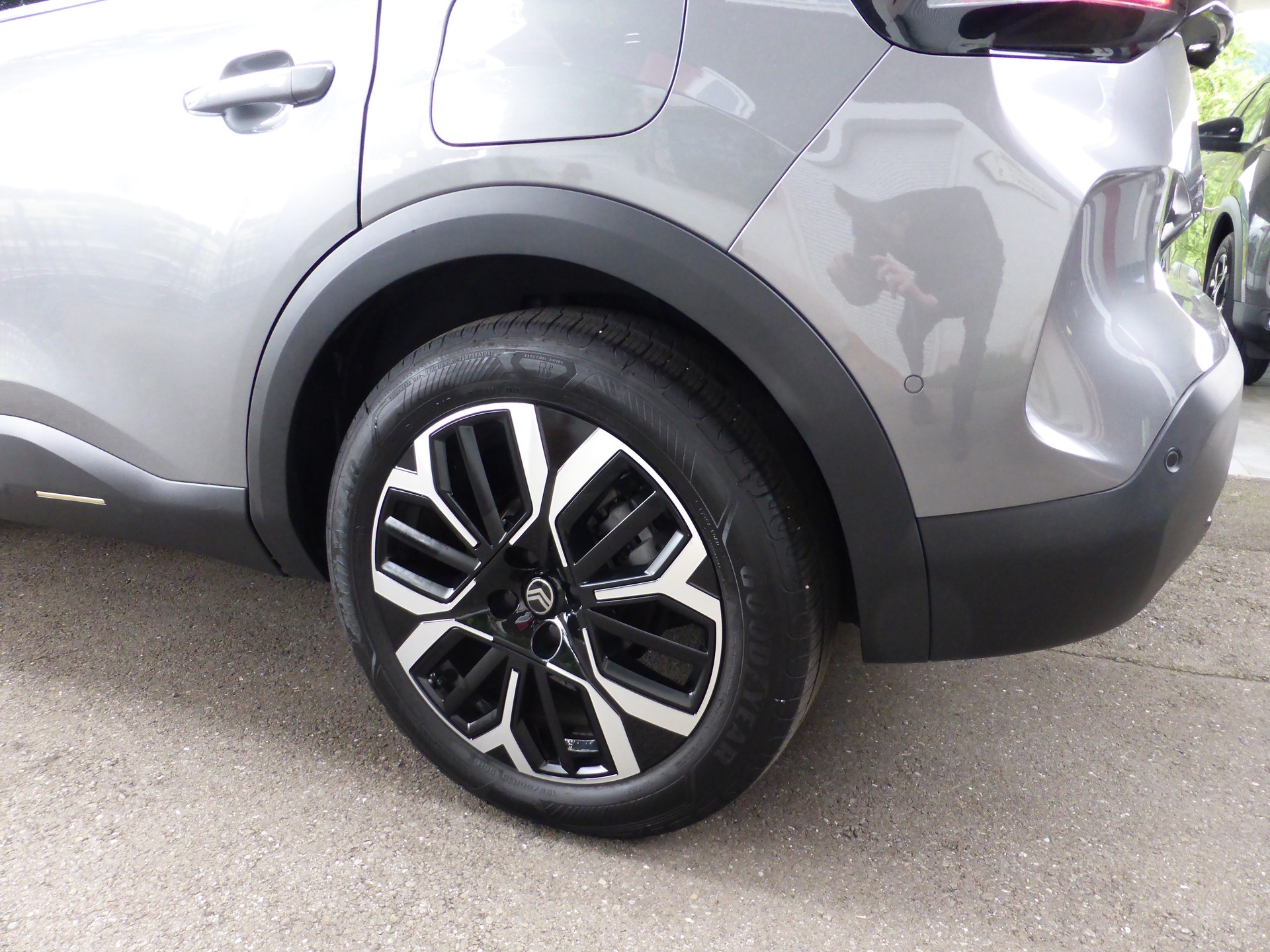 CITROEN C 4 1.2 130 MAX EAT8-image-7