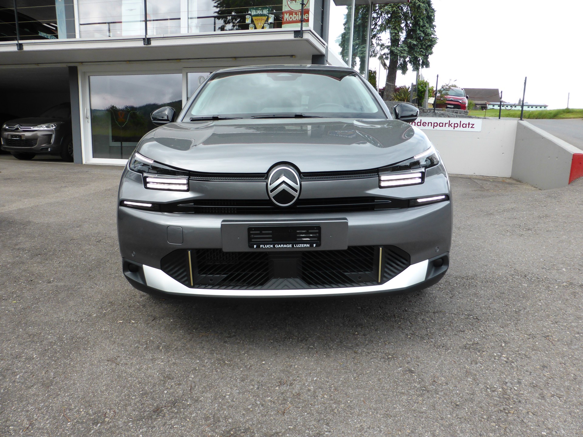 CITROEN C 4 1.2 130 MAX EAT8-image-1