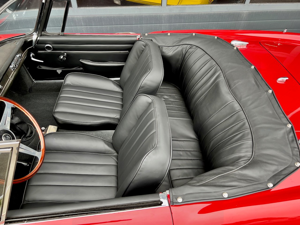 ALFA ROMEO 2600 Touring Spider-image-14