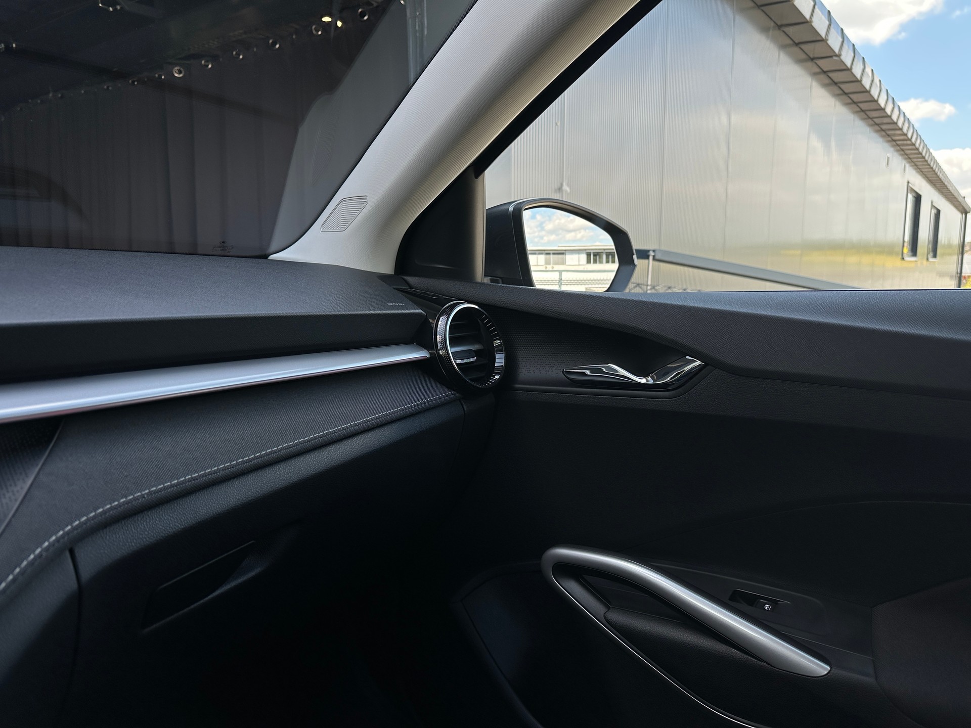 SKODA Fabia 1.5 TSI Selection DSG-image-21
