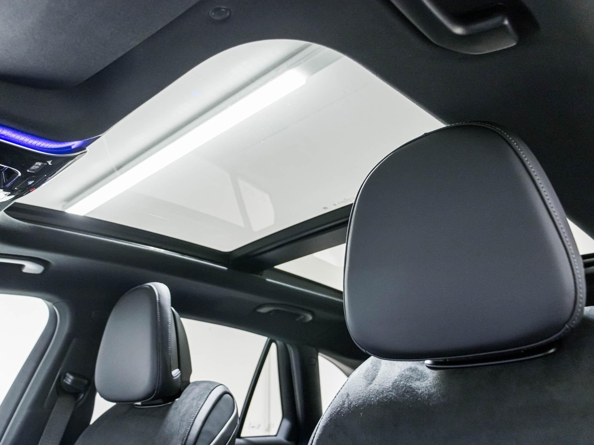 MERCEDES-BENZ GLC 220 d 4MATIC-image-8