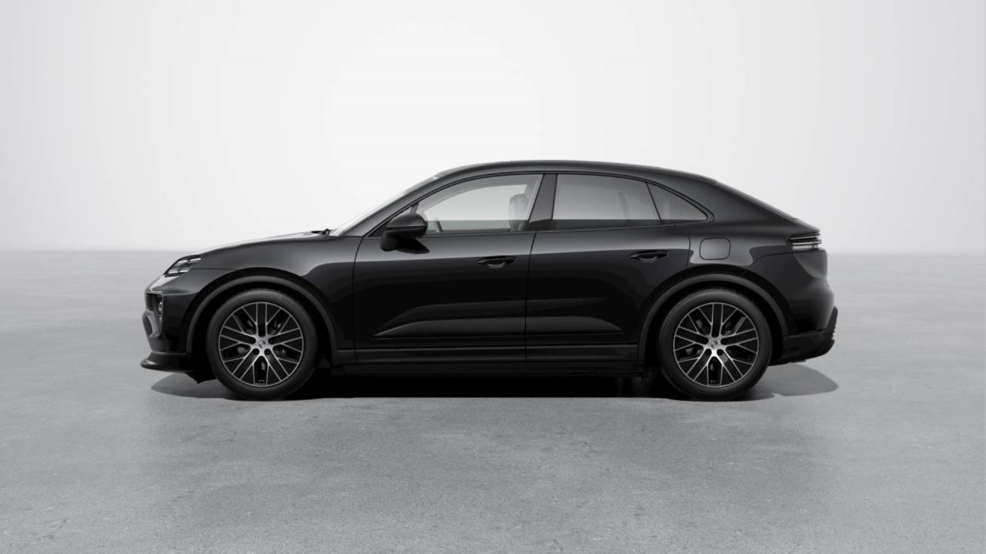 PORSCHE Macan 4-showroom-element-1
