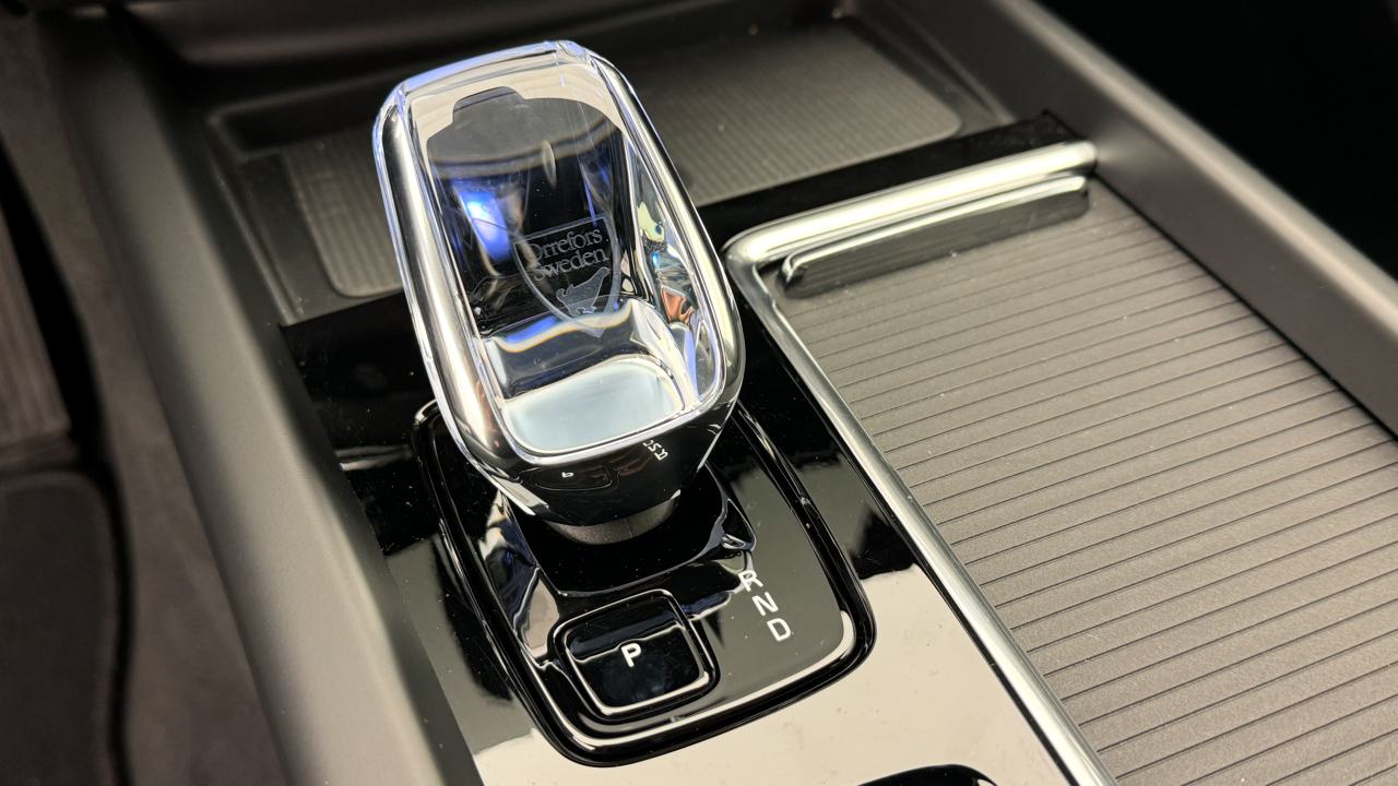 VOLVO XC60 B5 Benzin Mild Hybrid AWD Black Edition Geartronic-image-10