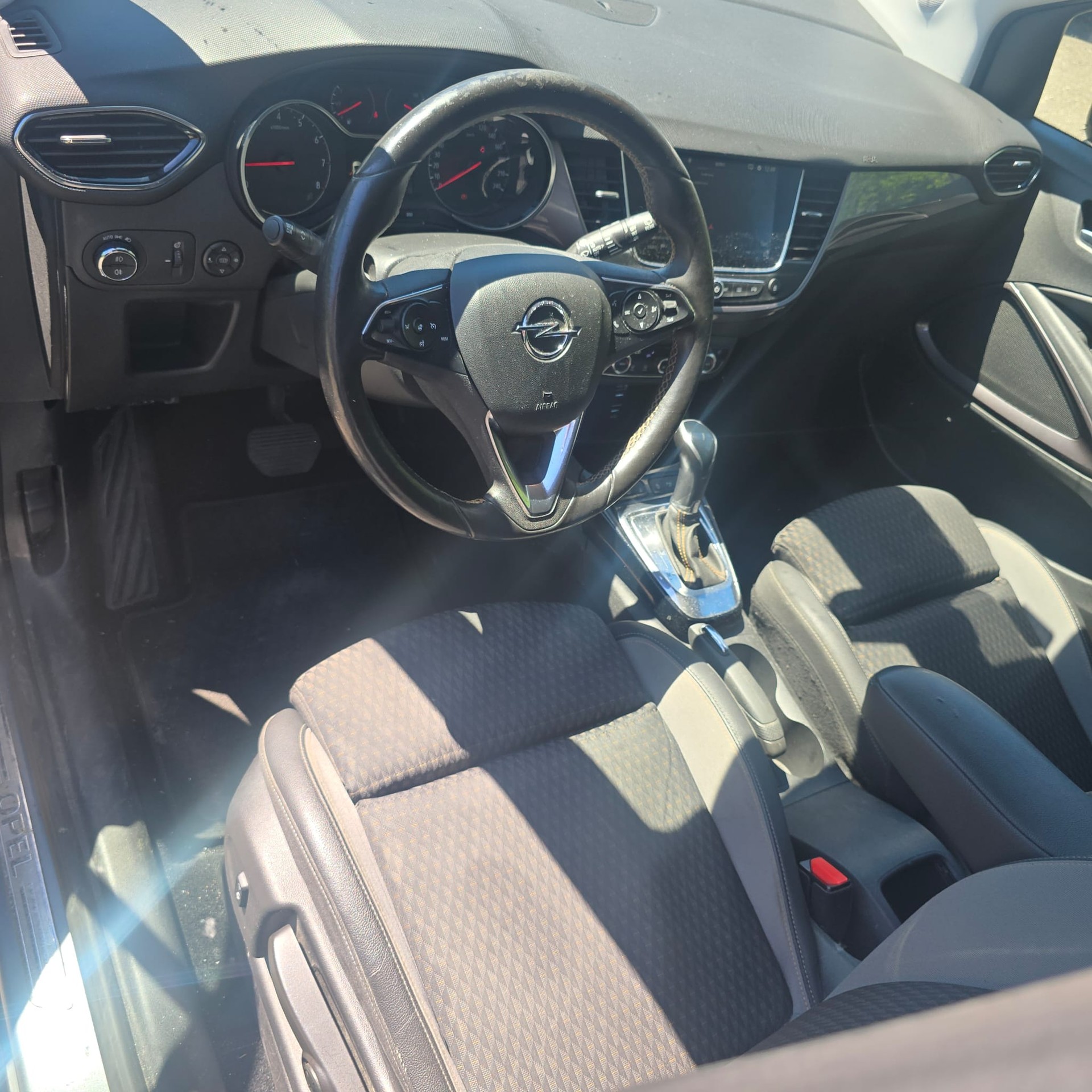 OPEL Crossland X 1.2i Ultimate Automatik-image-11