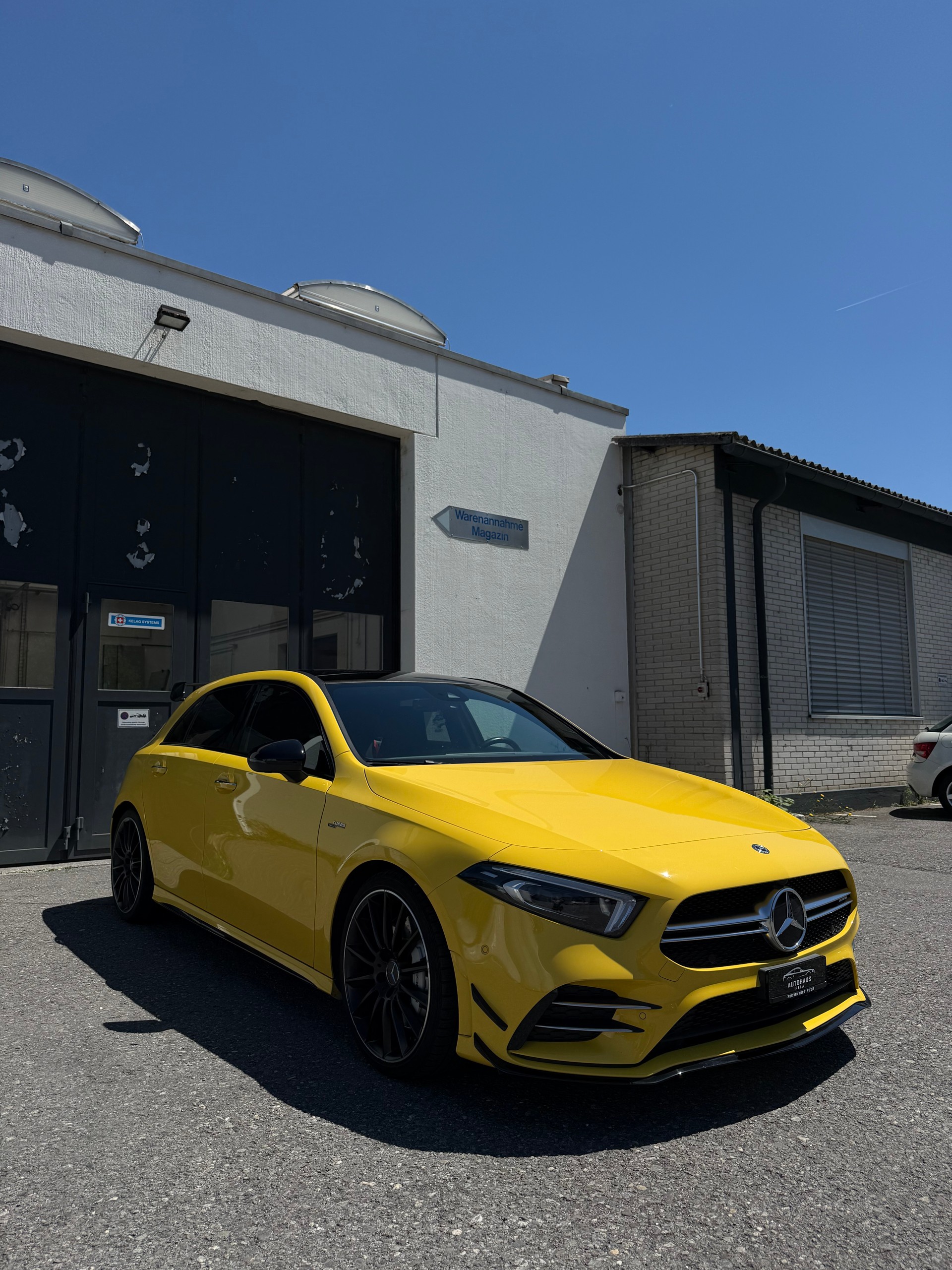 MERCEDES-BENZ A 35 AMG 4Matic Edition 1 Speedshift-showroom-element-2