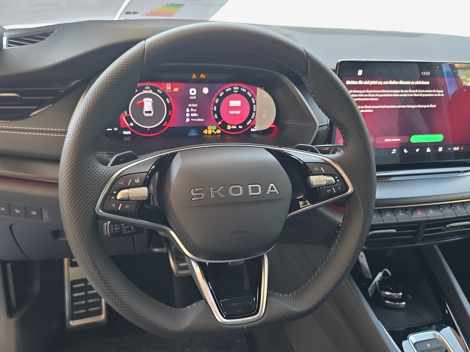 SKODA Octavia Combi 2.0 TSI DSG Dynamic 4x4-image-9