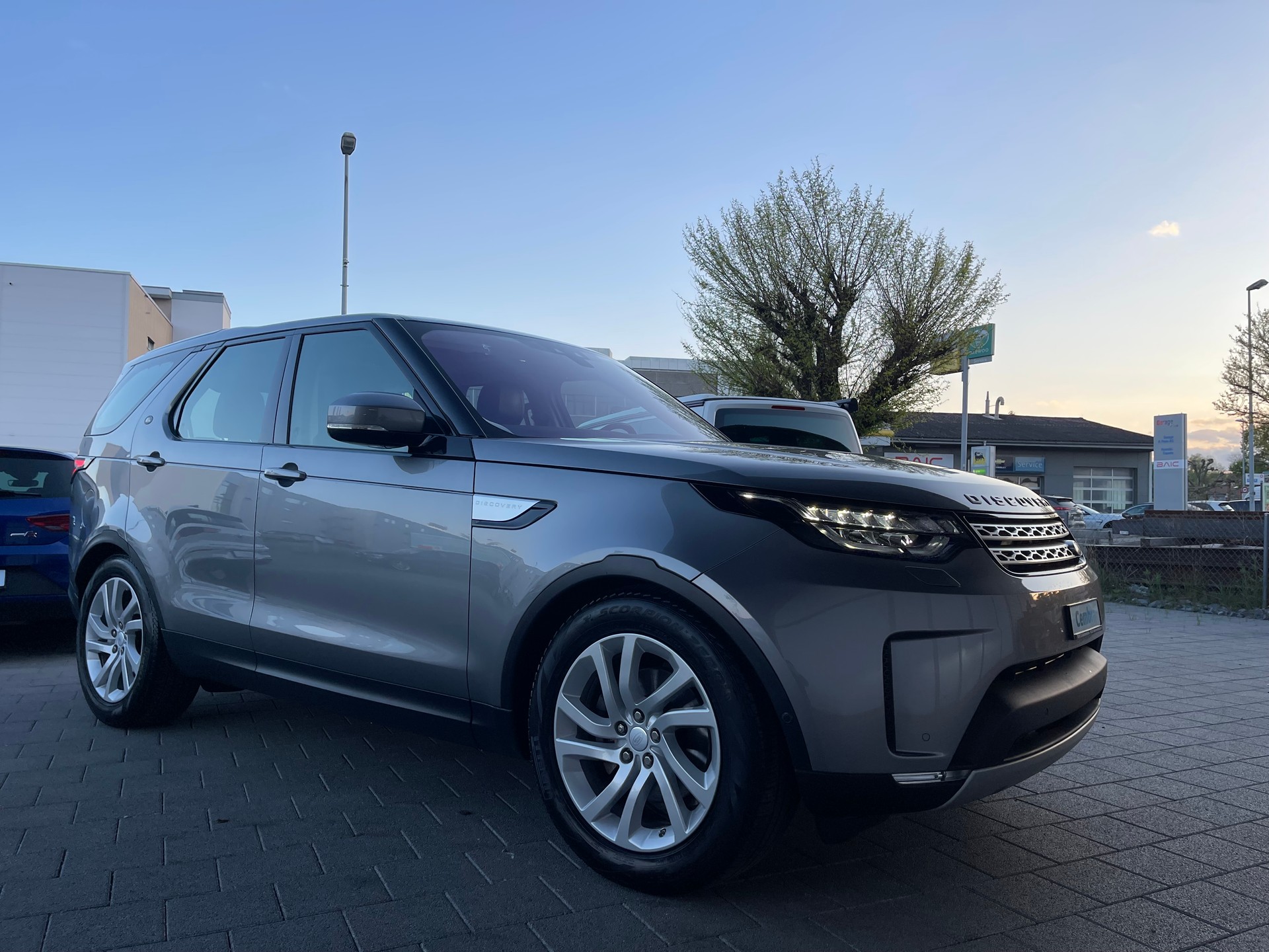 LAND ROVER Discovery 2.0 Si4 Landmark Edition Automatic-image-2