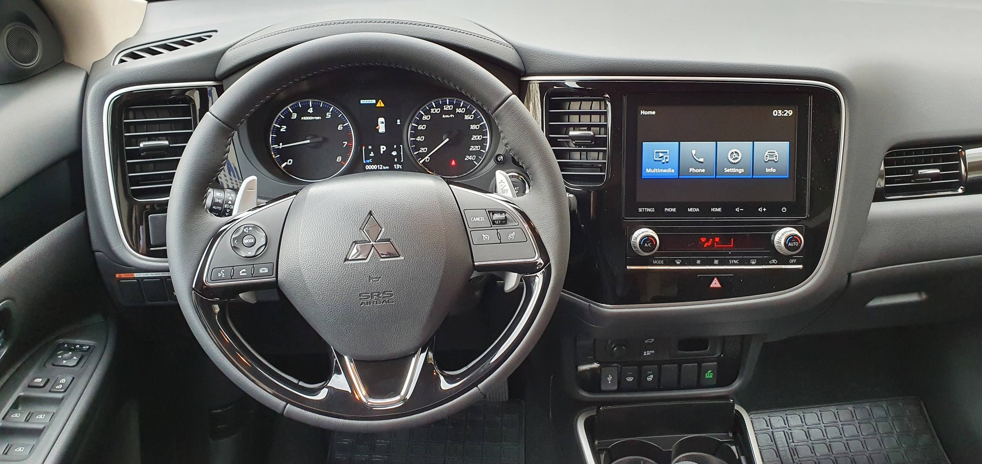 MITSUBISHI Outlander 2.0 Value 4WD-image-12