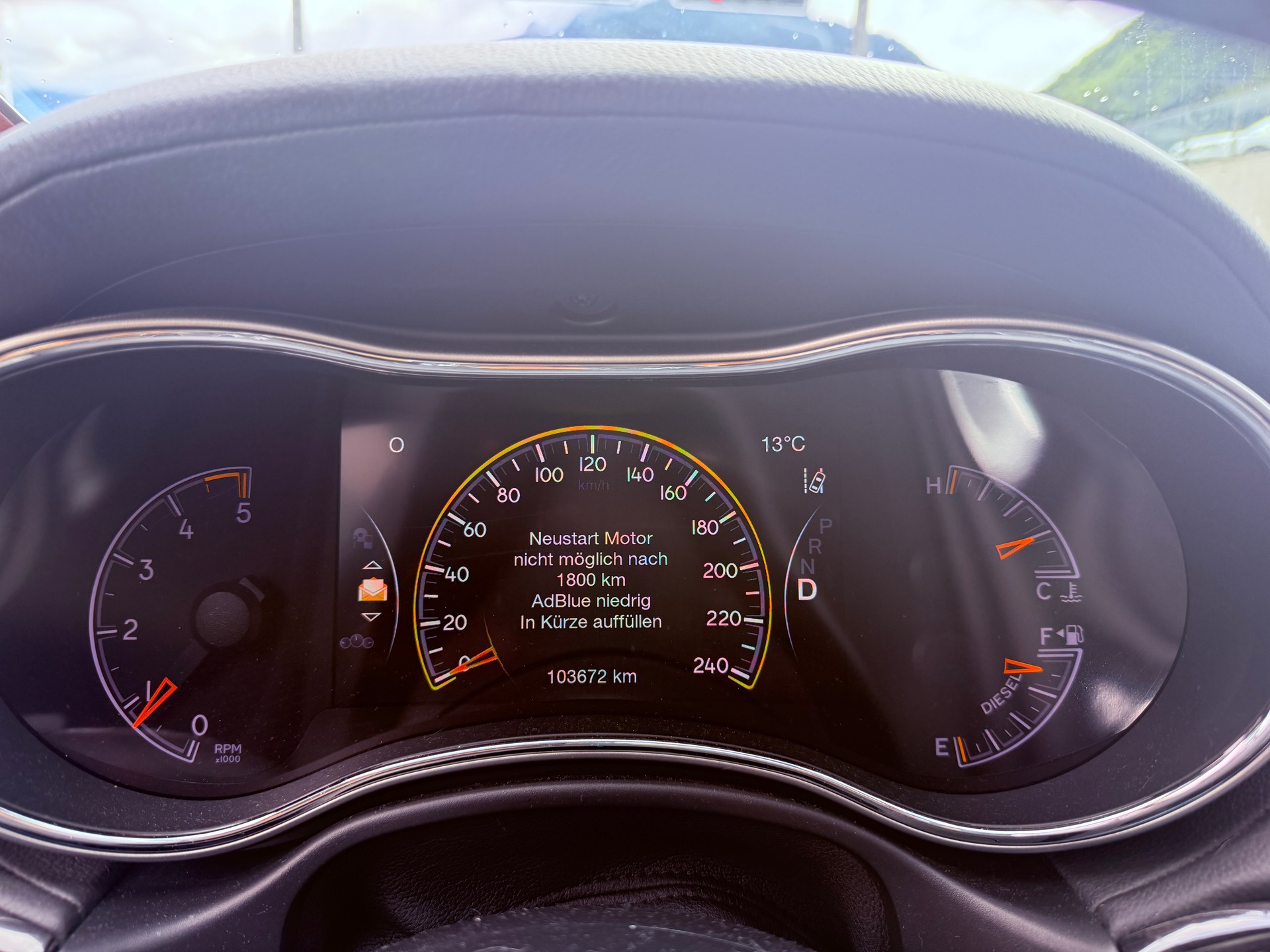 JEEP Grand Cherokee 3.0 CRD Overland Automatic-image-14