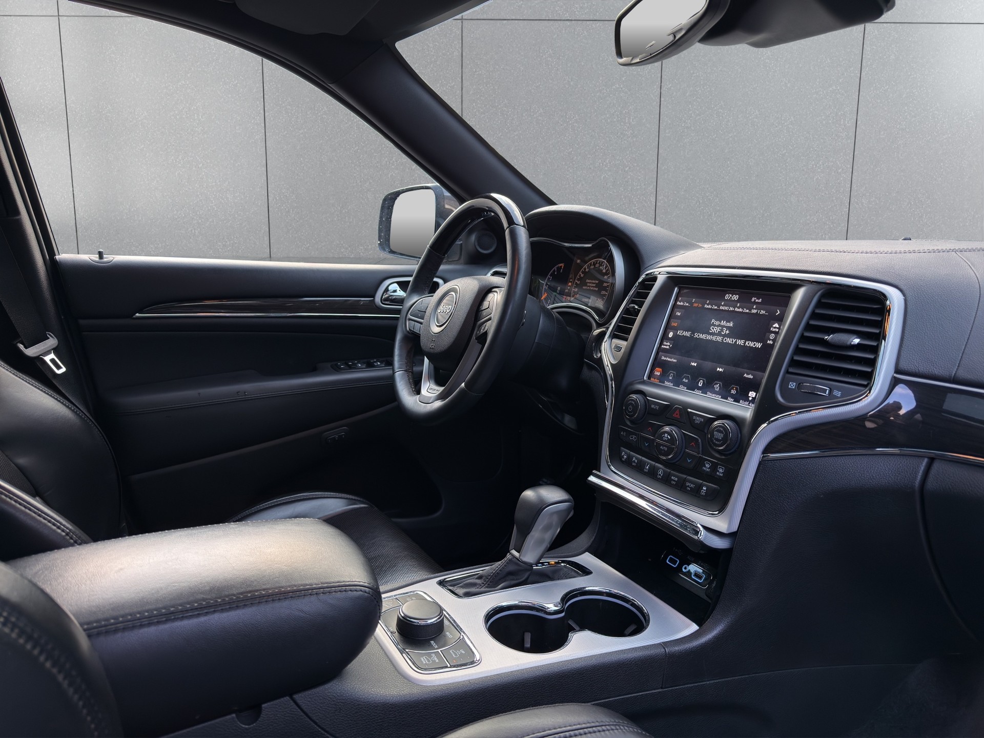 JEEP Grand Cherokee 3.0 CRD Overland Automatic-image-11