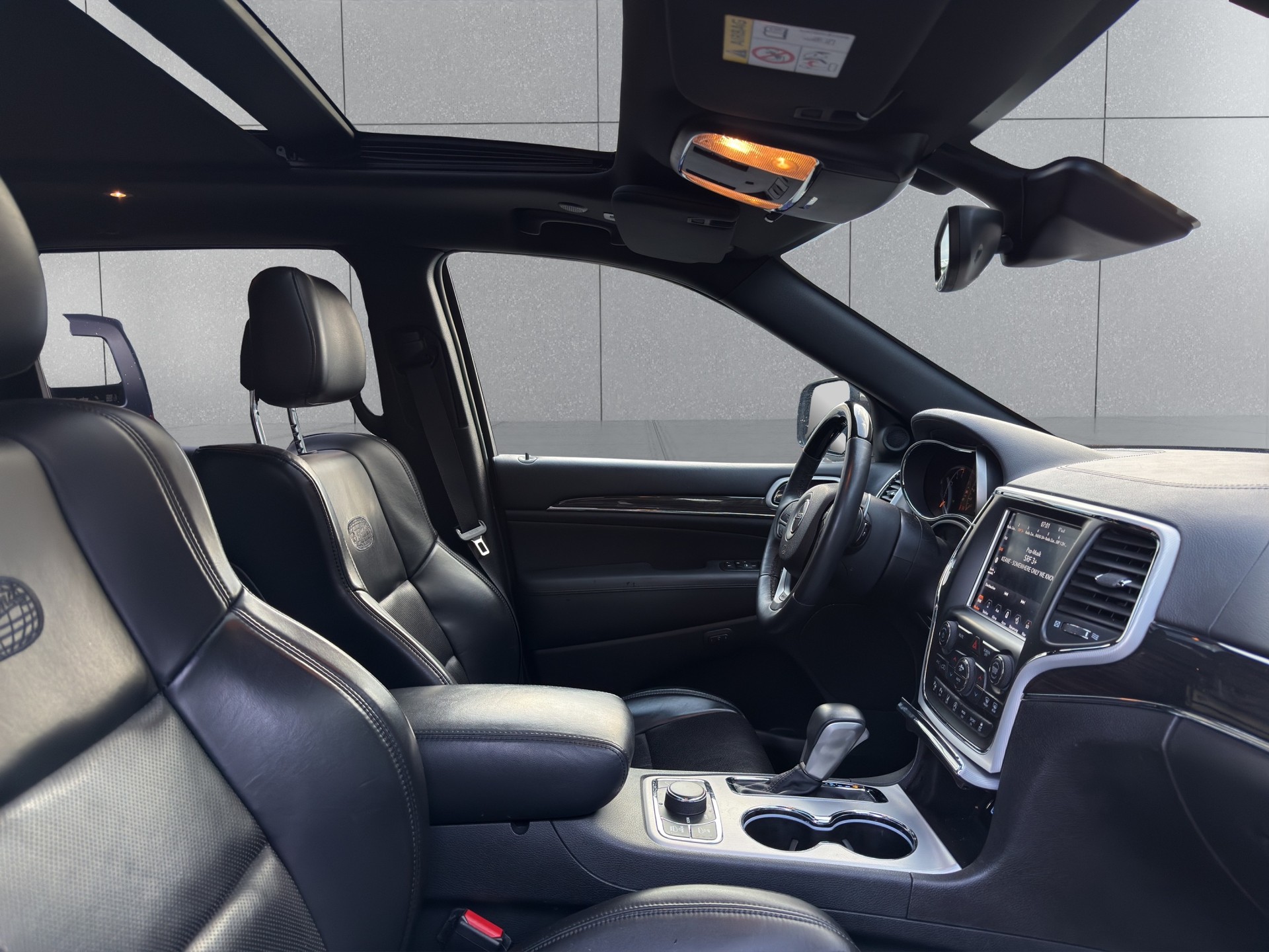 JEEP Grand Cherokee 3.0 CRD Overland Automatic-image-10