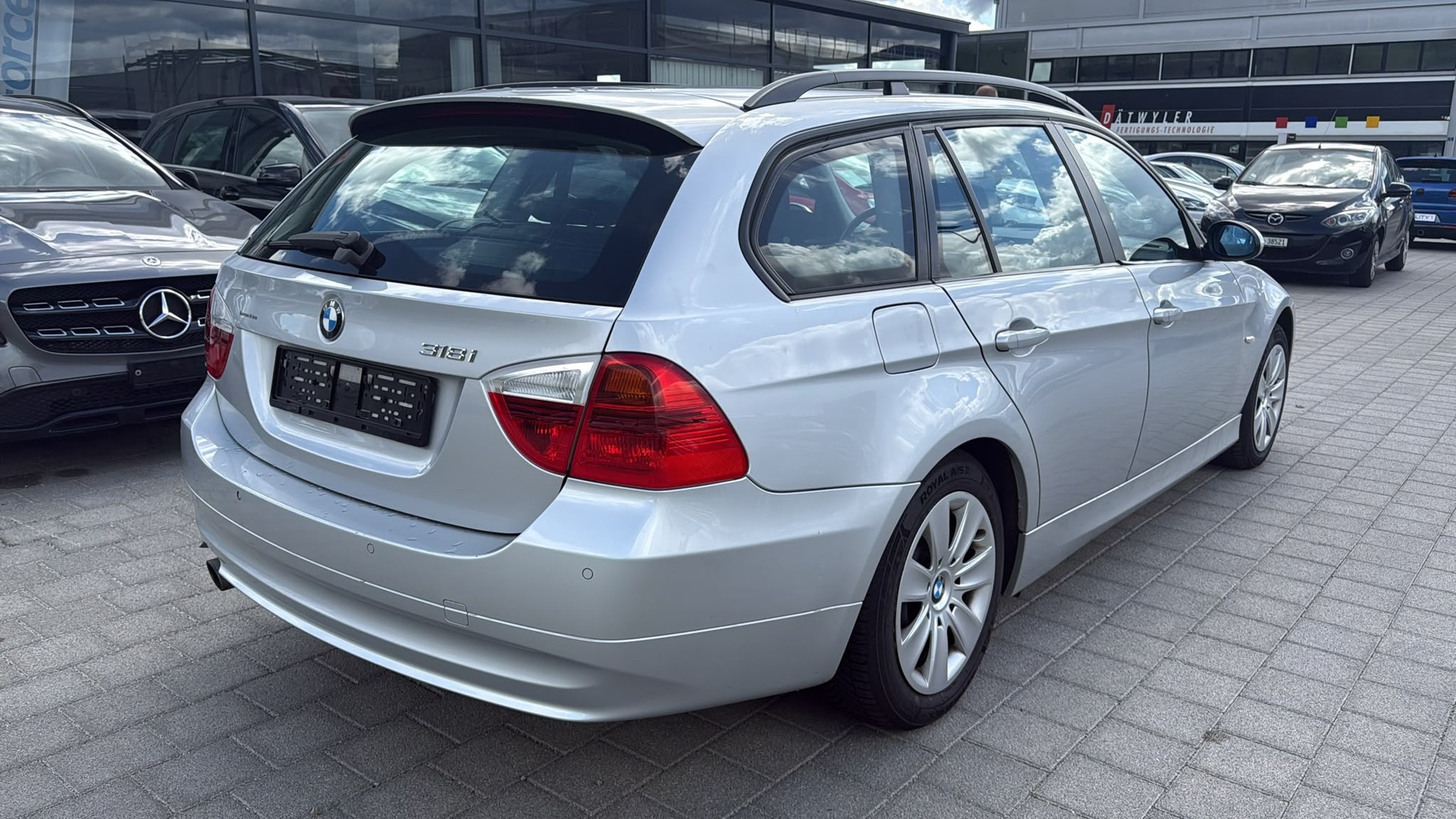 BMW 318i Touring Steptronic-image-8
